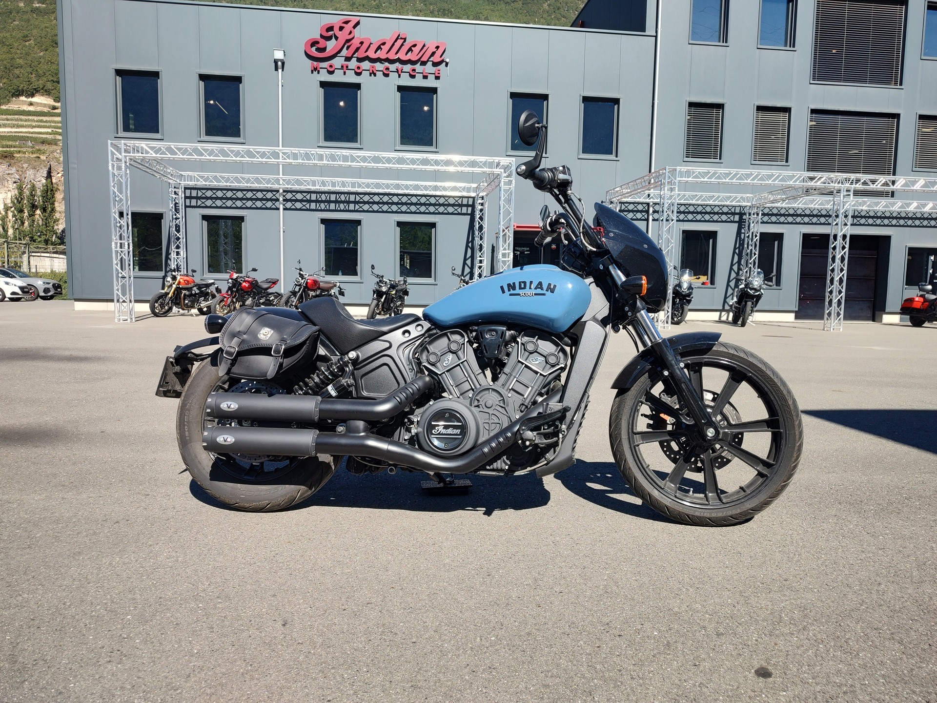 INDIAN Scout 1200 Rogue-image-6