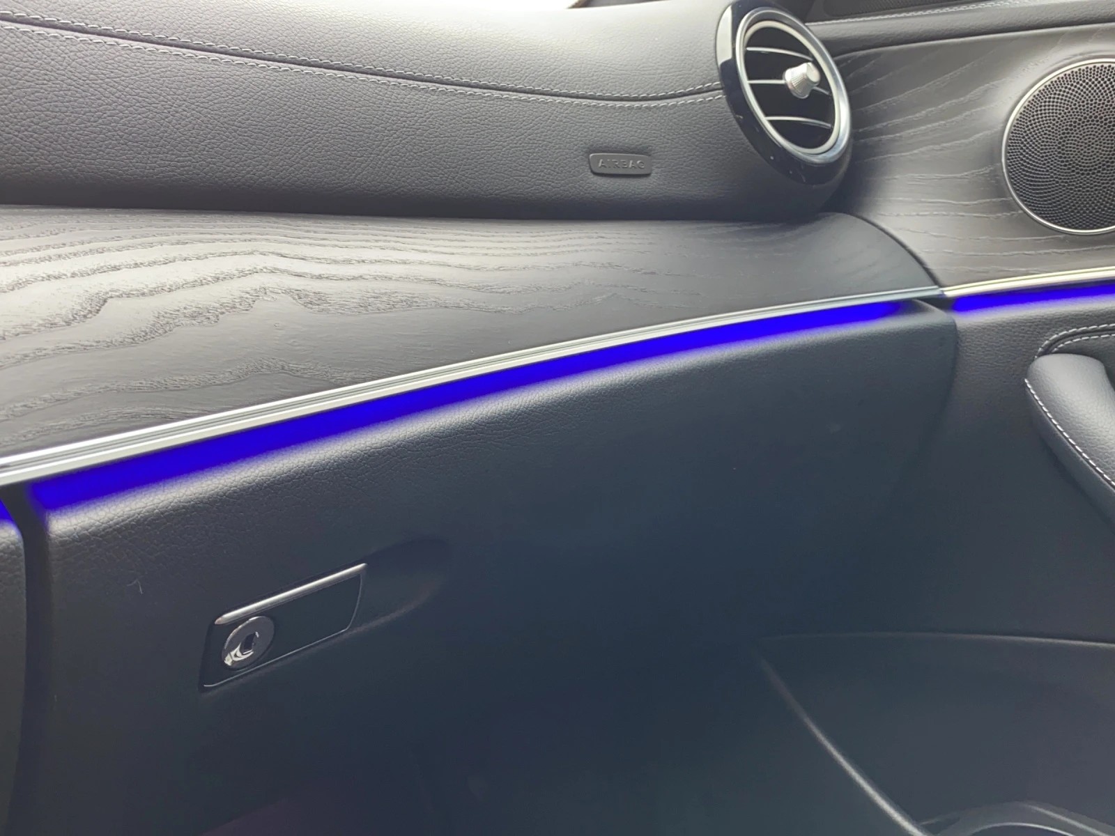 MERCEDES-BENZ E 200 AMG Line 9G-Tronic-image-20
