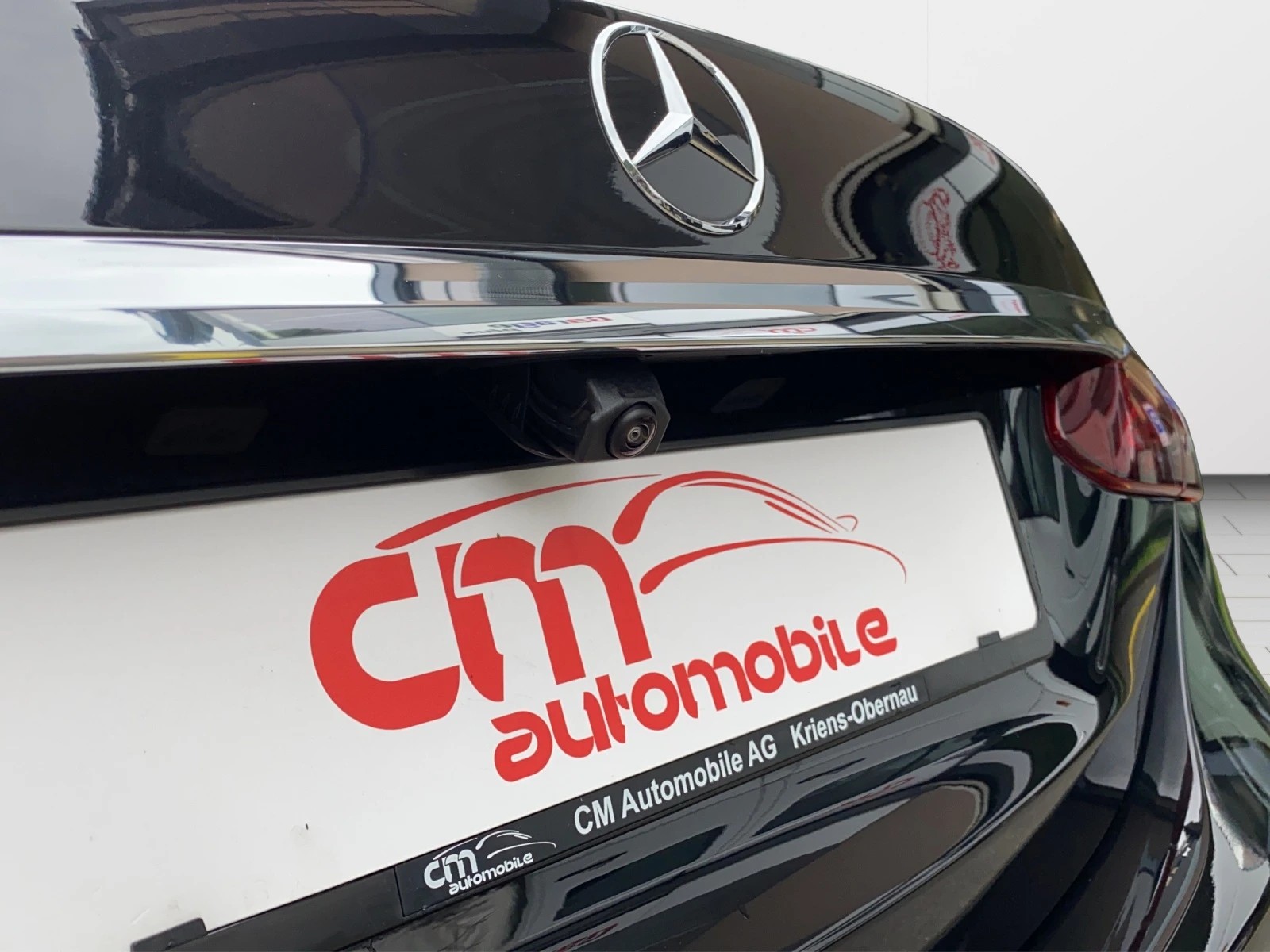 MERCEDES-BENZ E 200 AMG Line 9G-Tronic-image-8