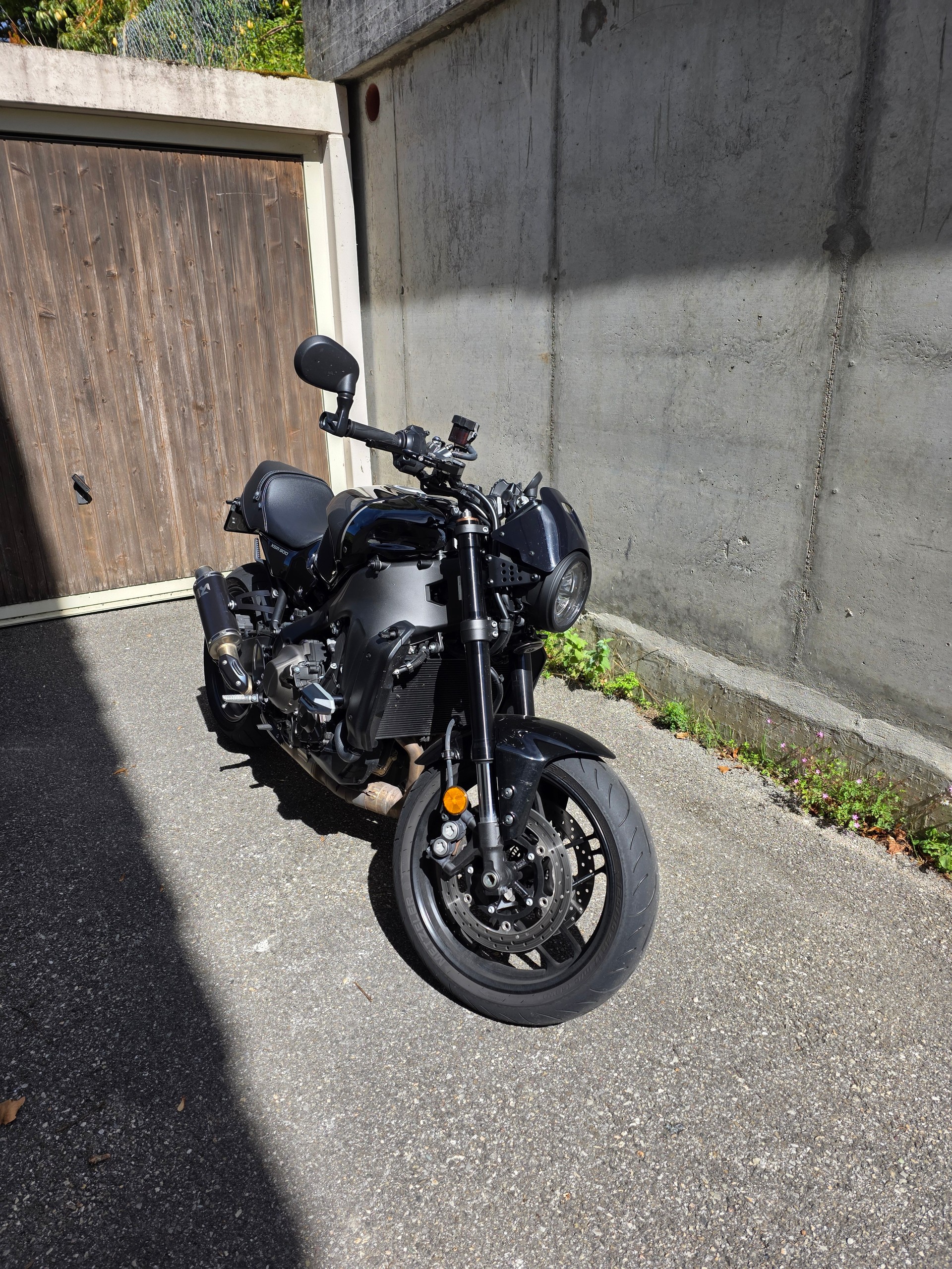 YAMAHA XSR 900-image-4