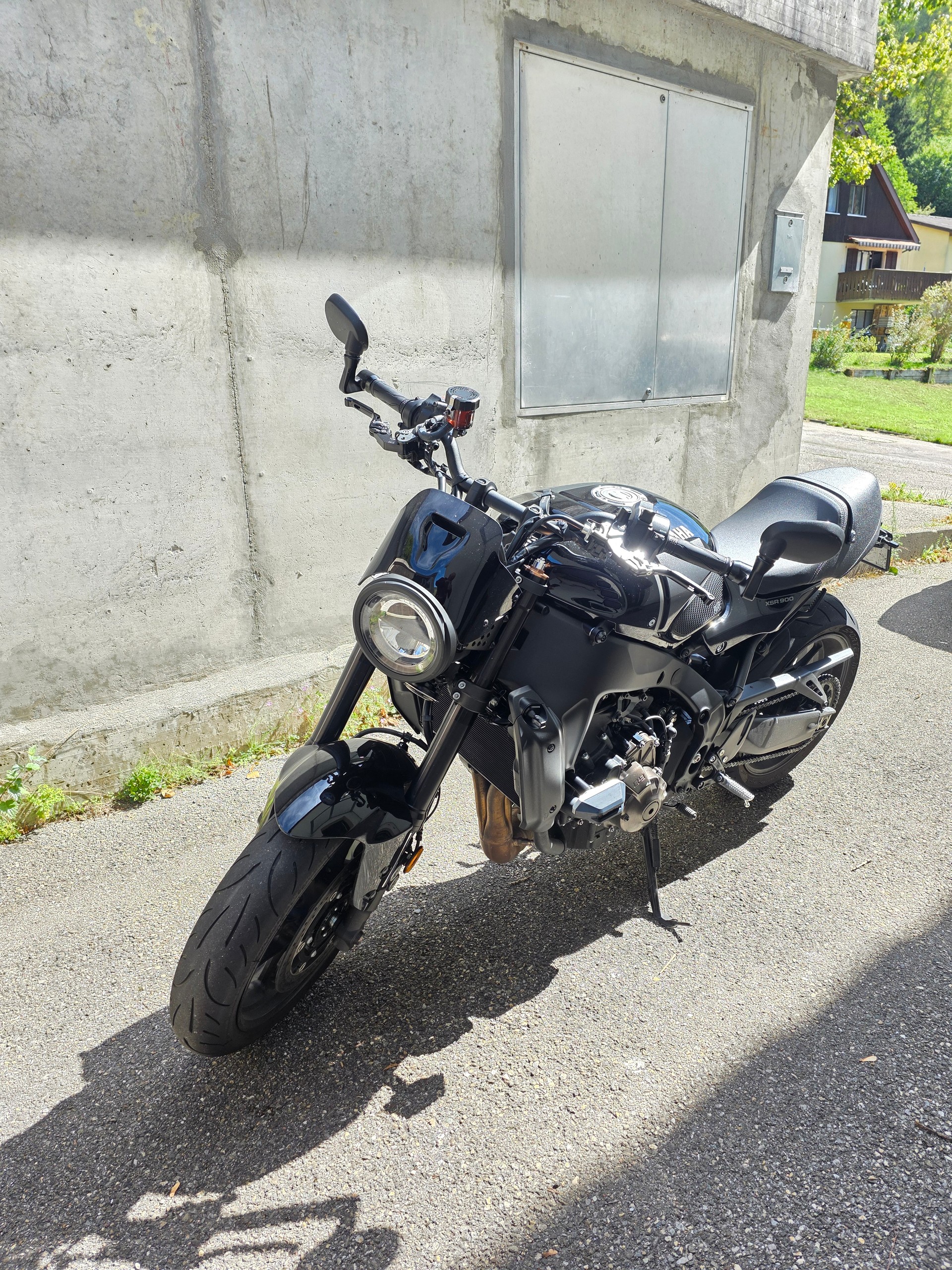 YAMAHA XSR 900-image-3
