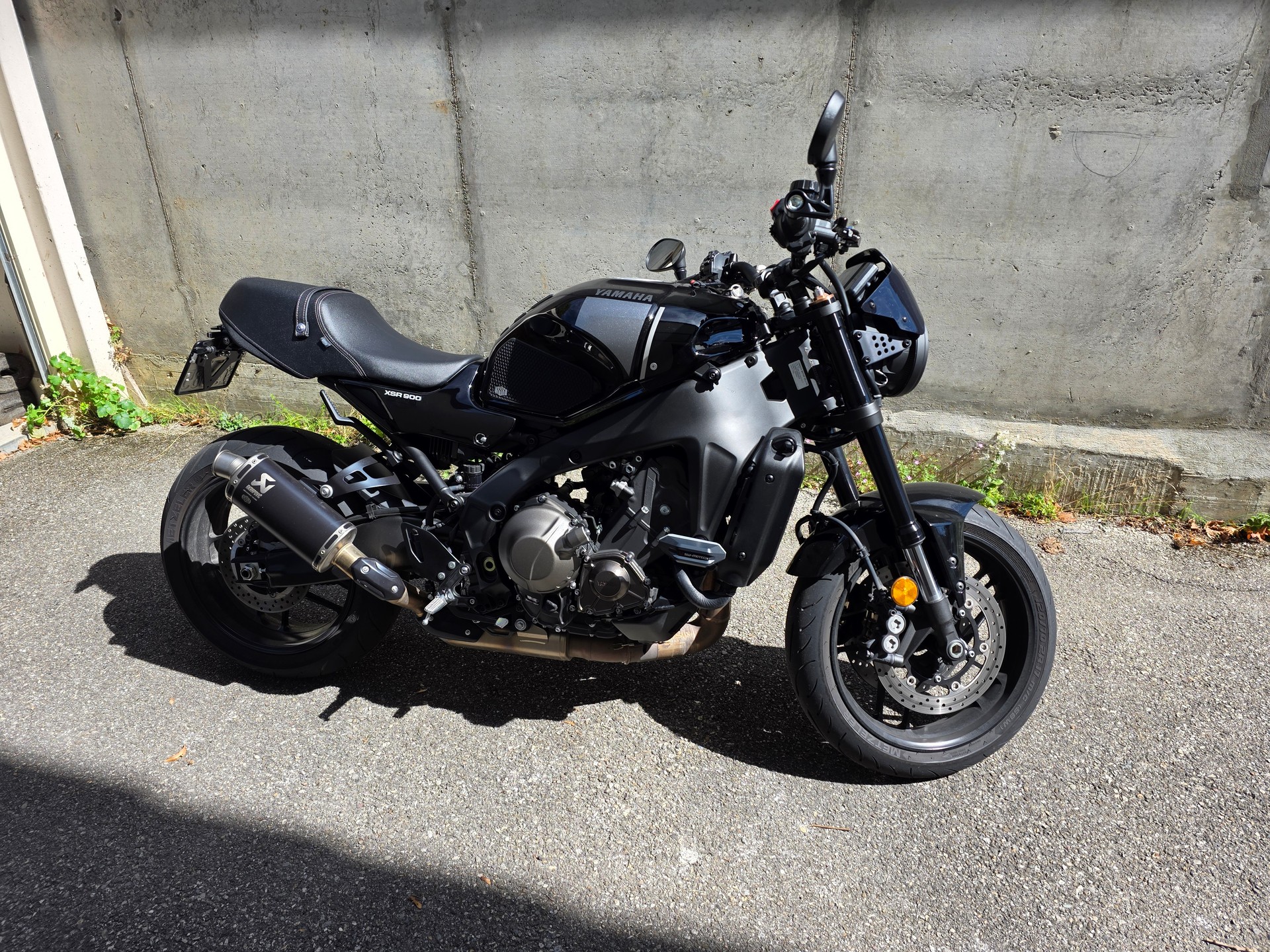 YAMAHA XSR 900-image-0