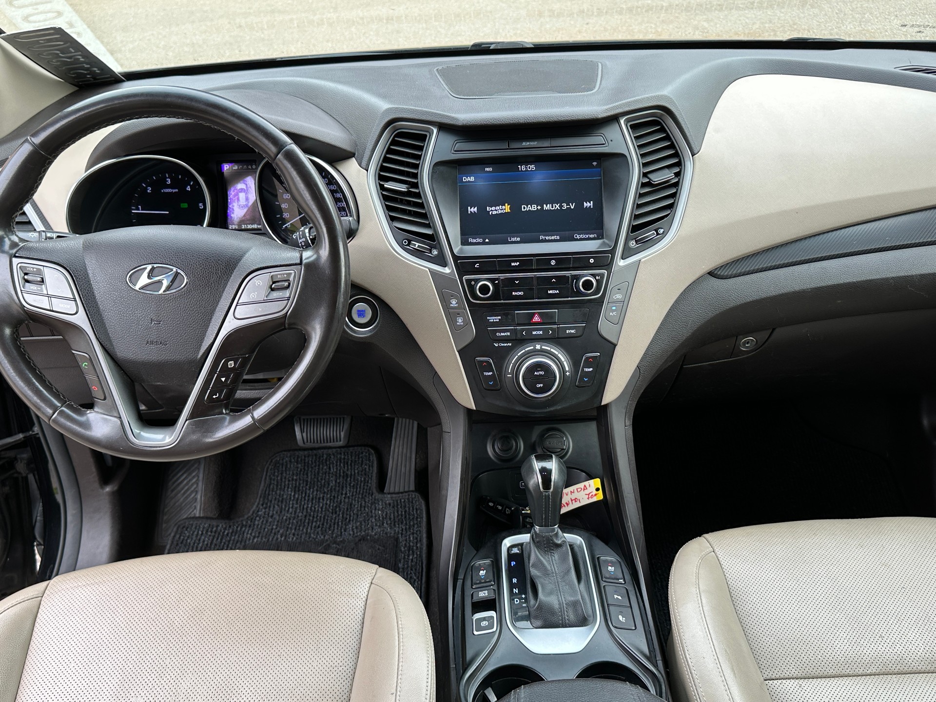 HYUNDAI Santa Fe 2.2 CRDI Vertex 4WD Automatic-image-6