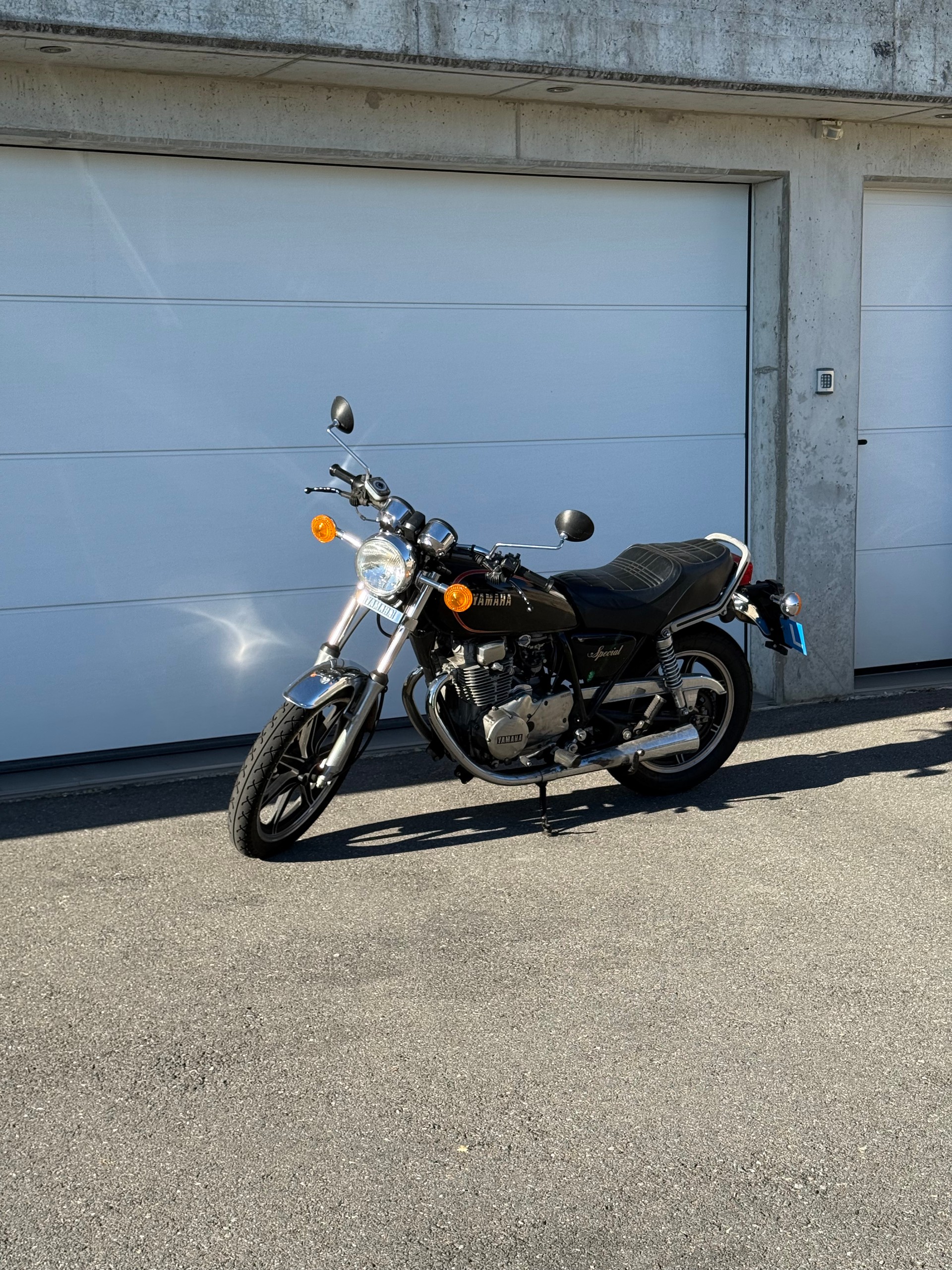 YAMAHA XS 250 SE-image-1