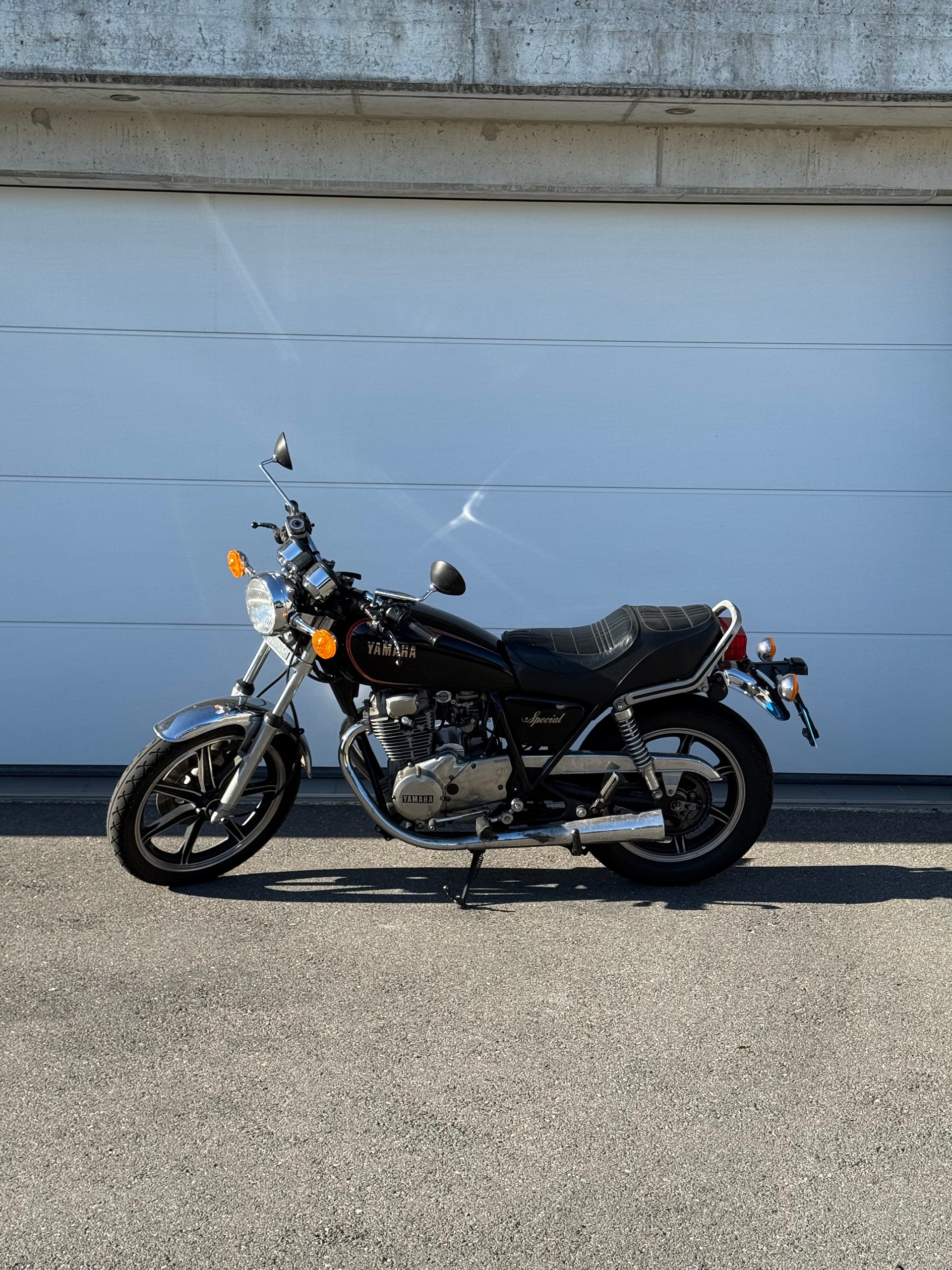 YAMAHA XS 250 SE-image-0