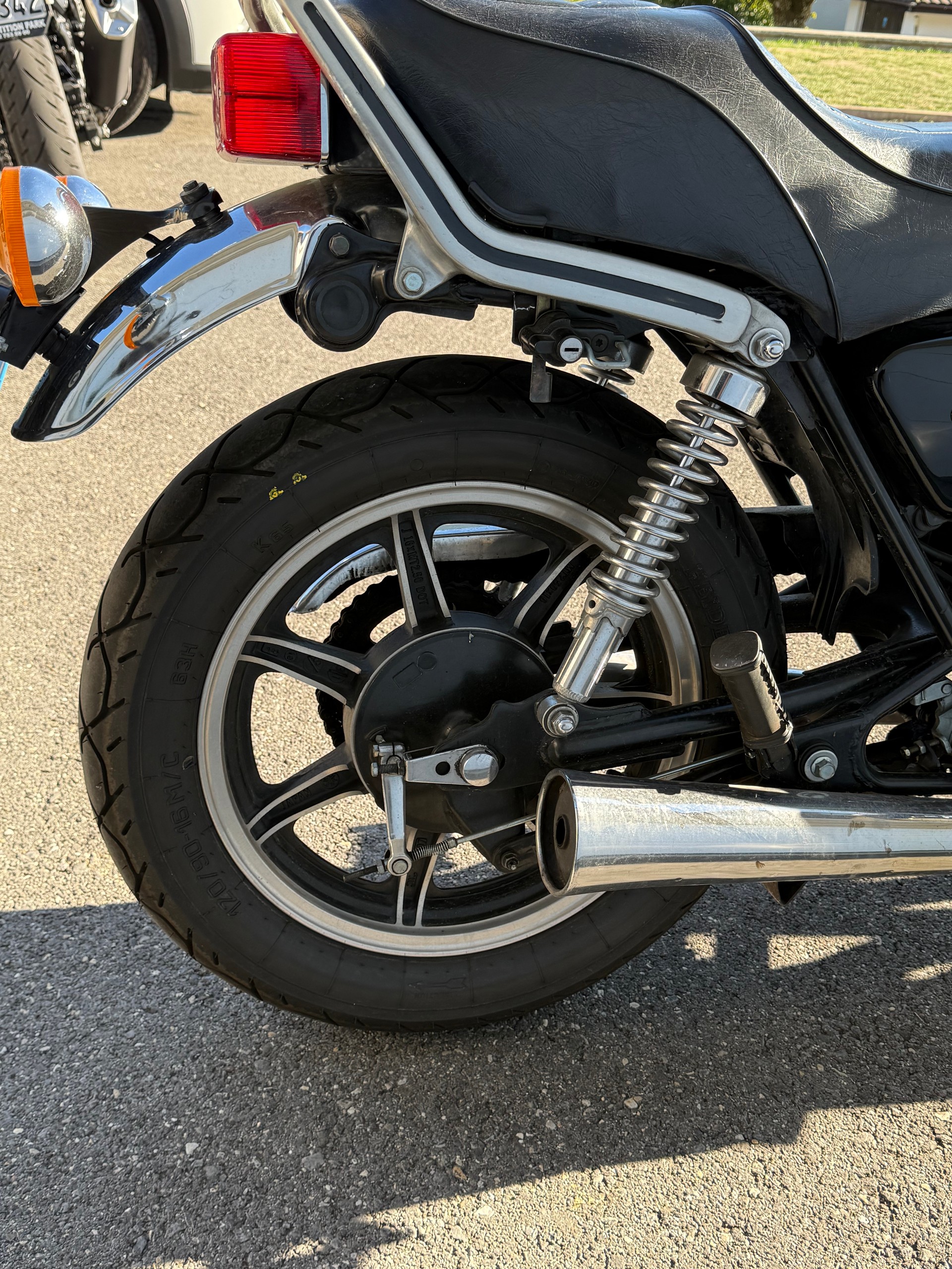 YAMAHA XS 250 SE-image-6