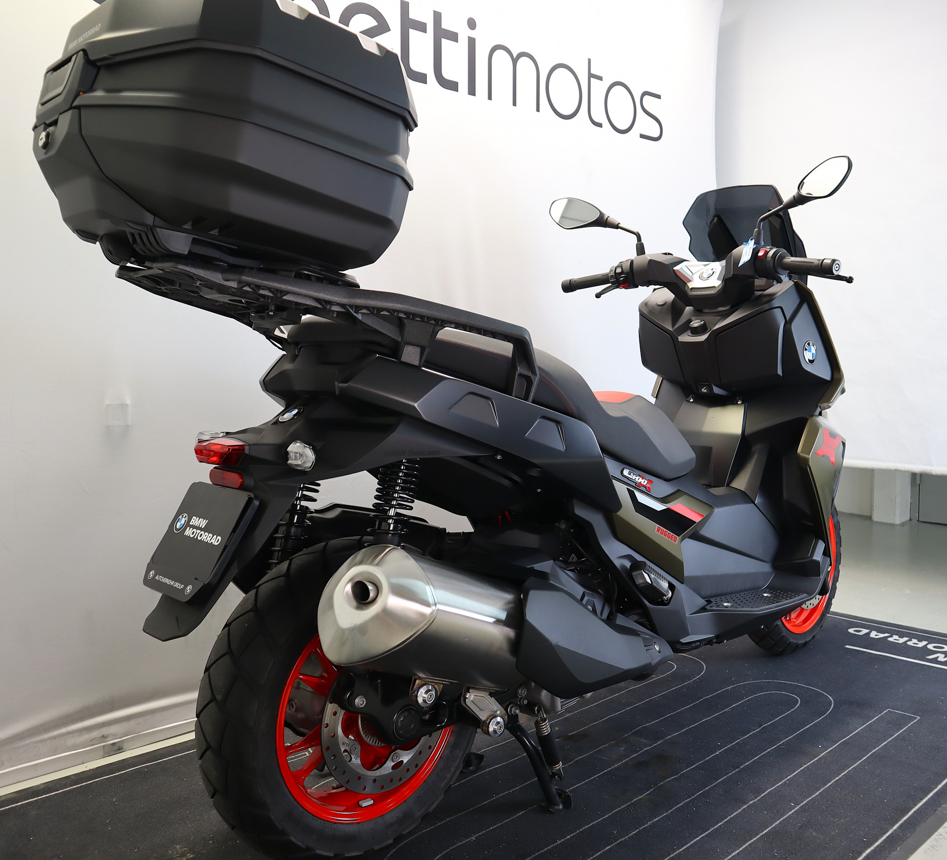 BMW C 400 X Rugged-showroom-element-3