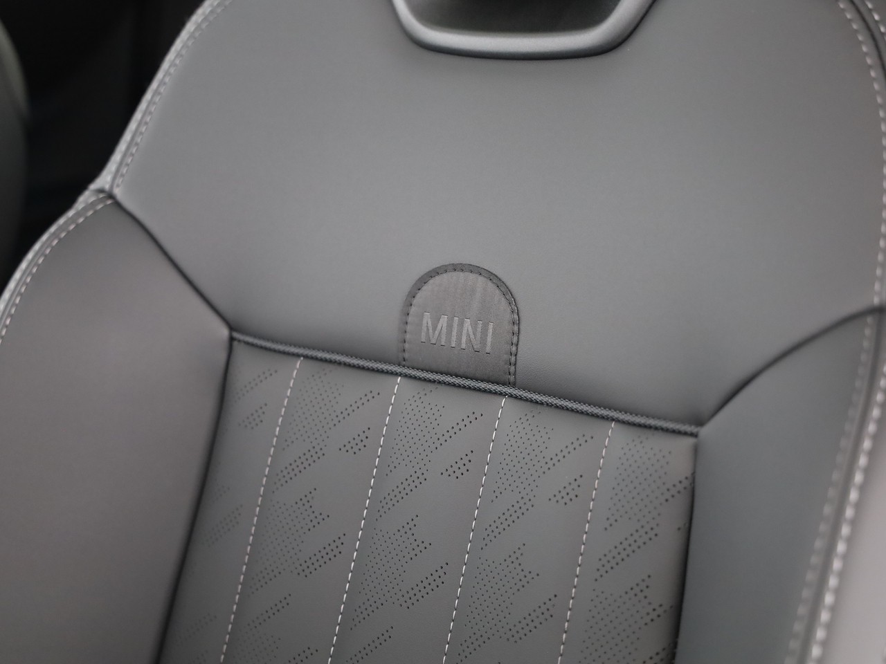 MINI Cooper S DKG-image-12