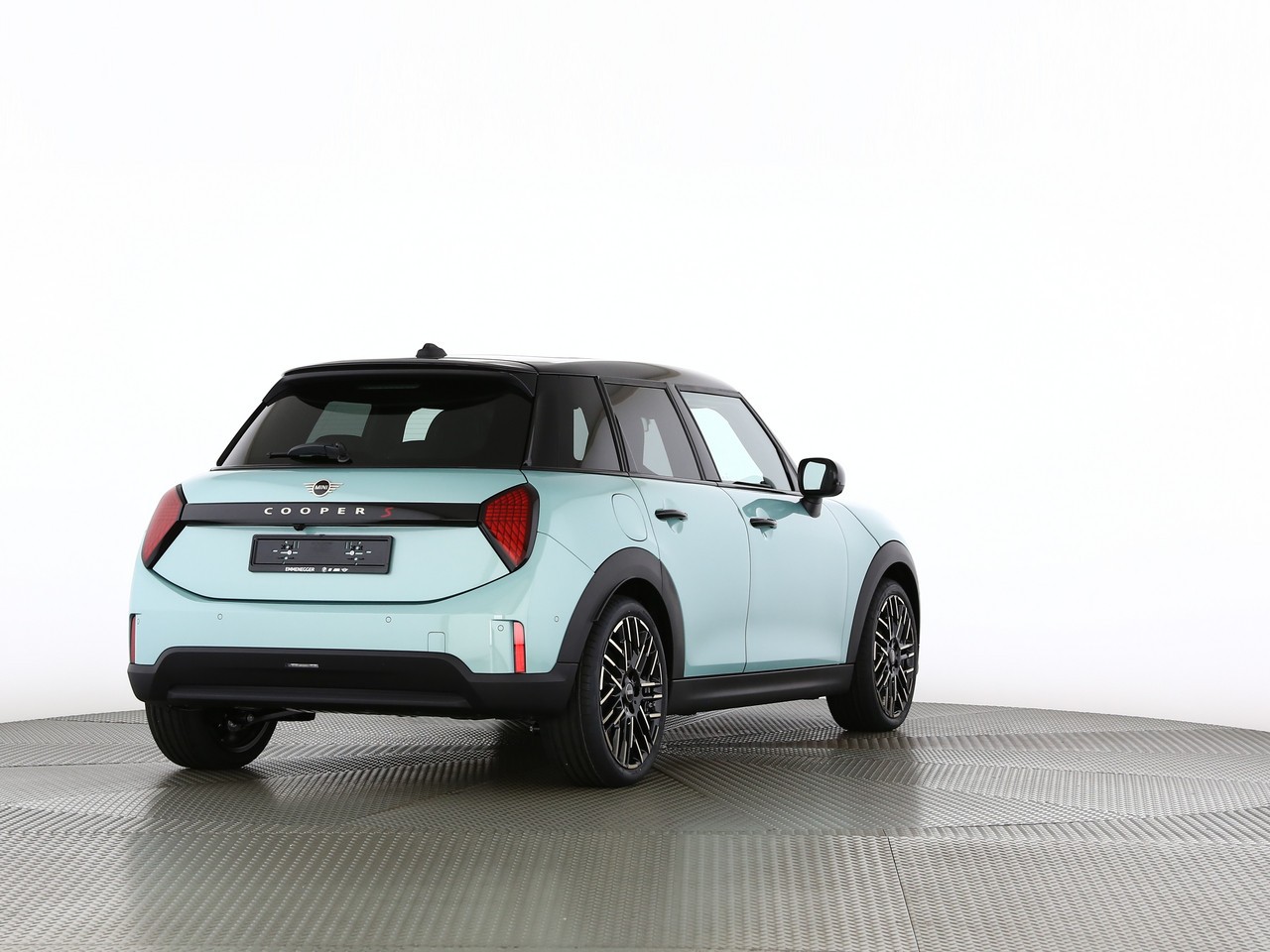 MINI Cooper S DKG-showroom-element-1