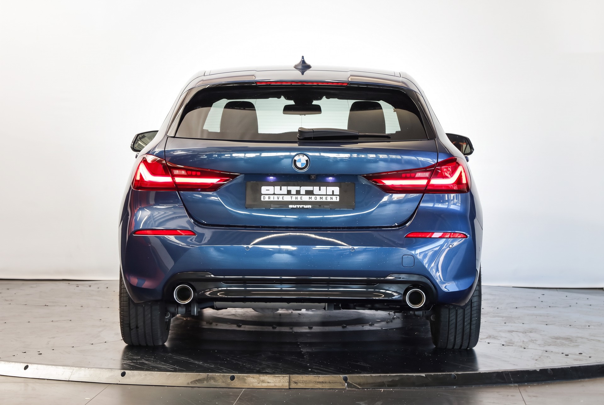 BMW 120d xDrive Steptronic Sport Line • Phytonic Blue • Head-Up • harman/kardon-showroom-element-2