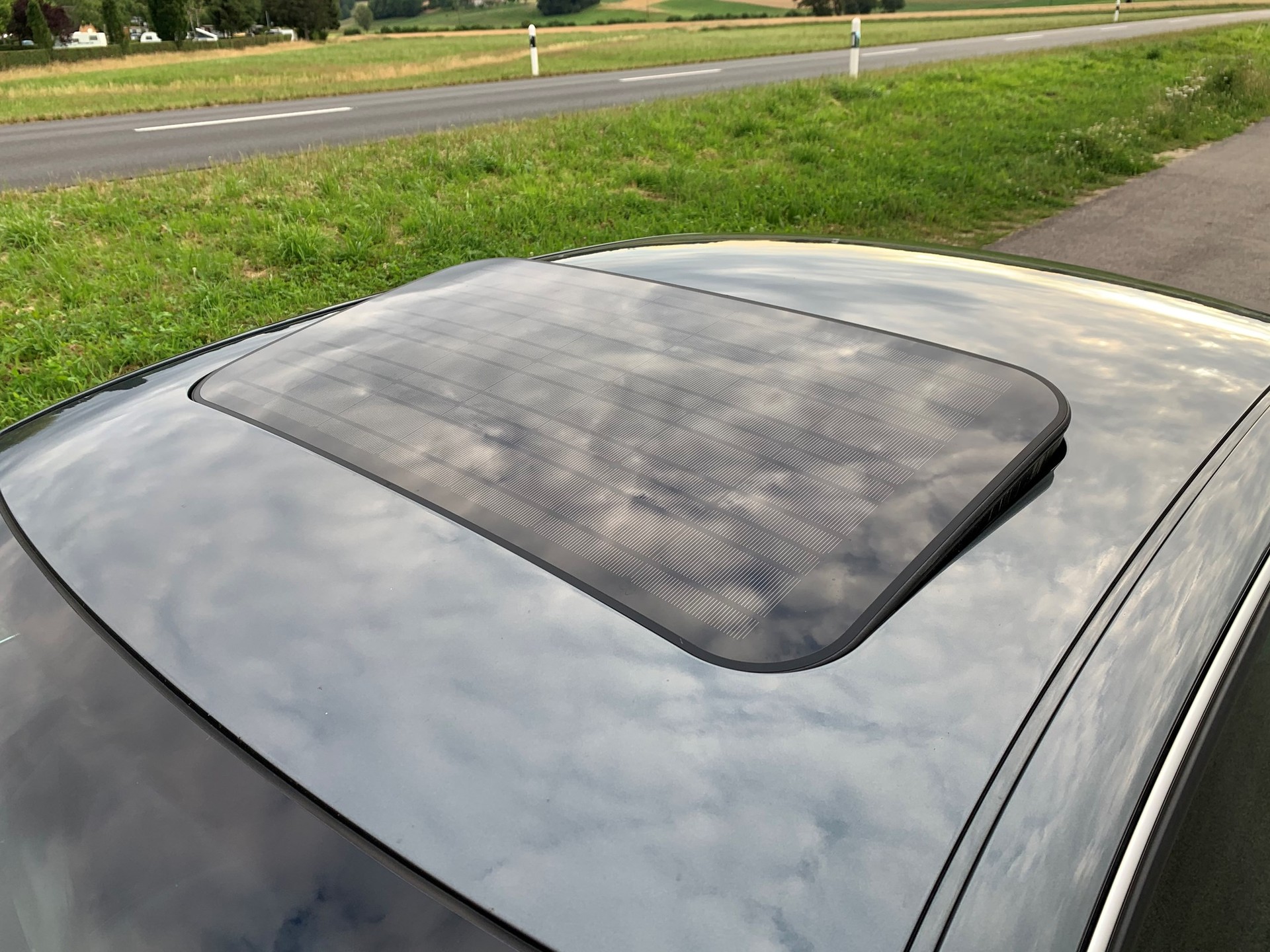 AUDI RS4 4.2 V8 quattro-image-7