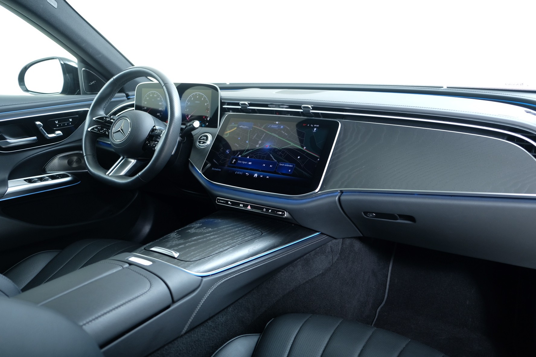 MERCEDES-BENZ E 200 9G-Tronic 4Matic-image-10