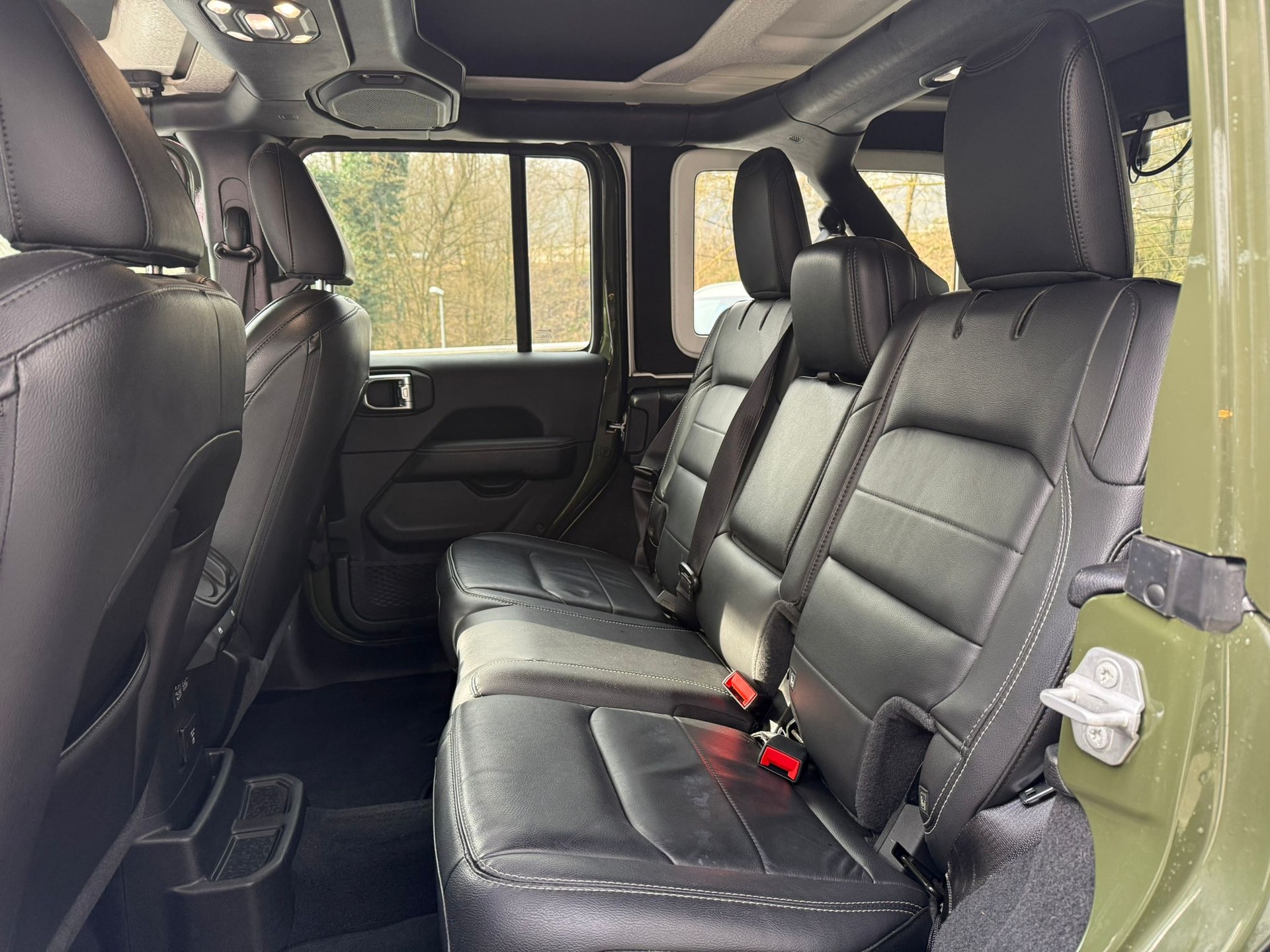 JEEP Wrangler 2.0 Unlimited Overland Automatic-image-7