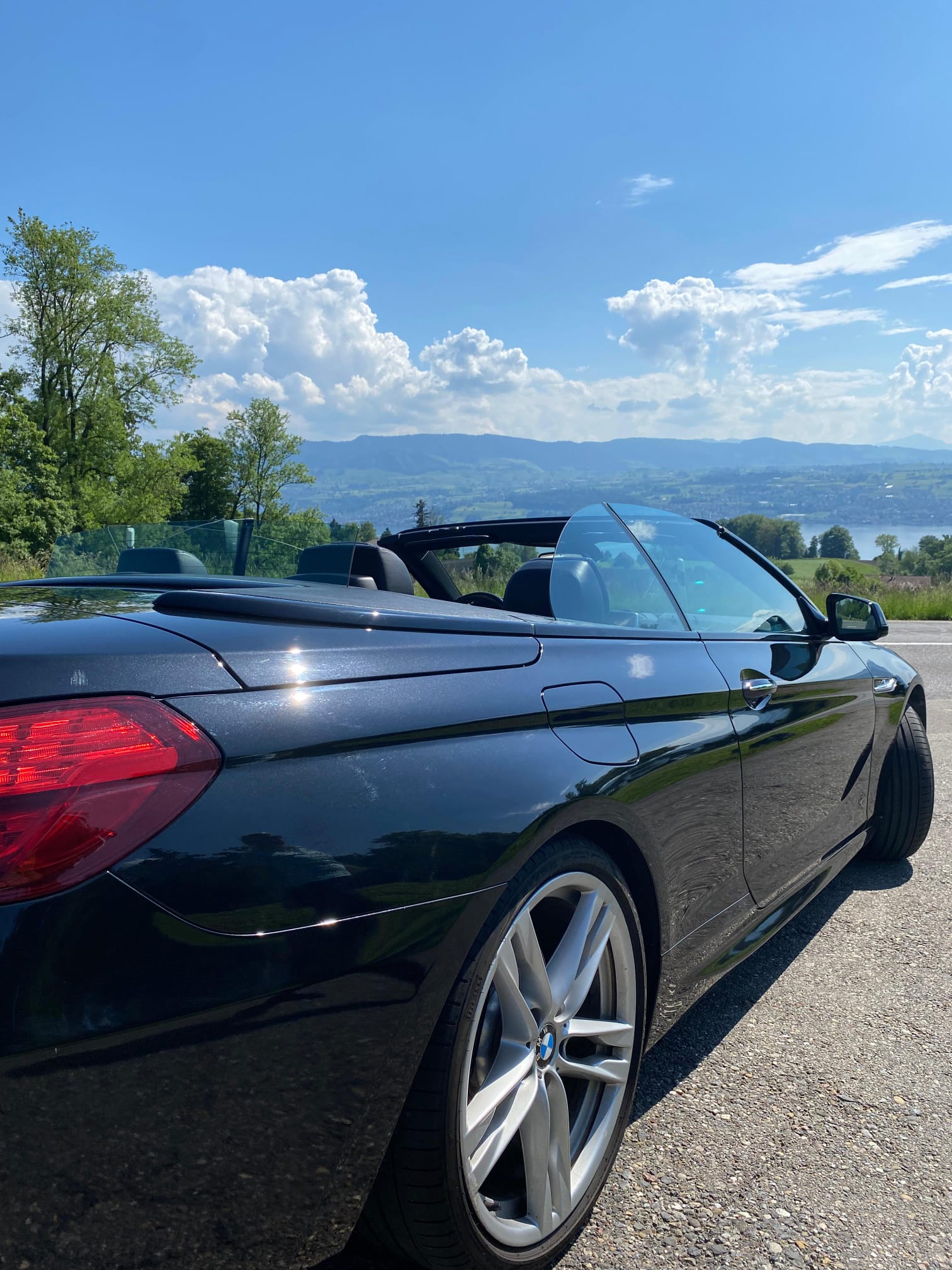 BMW 650i Cabrio-image-4
