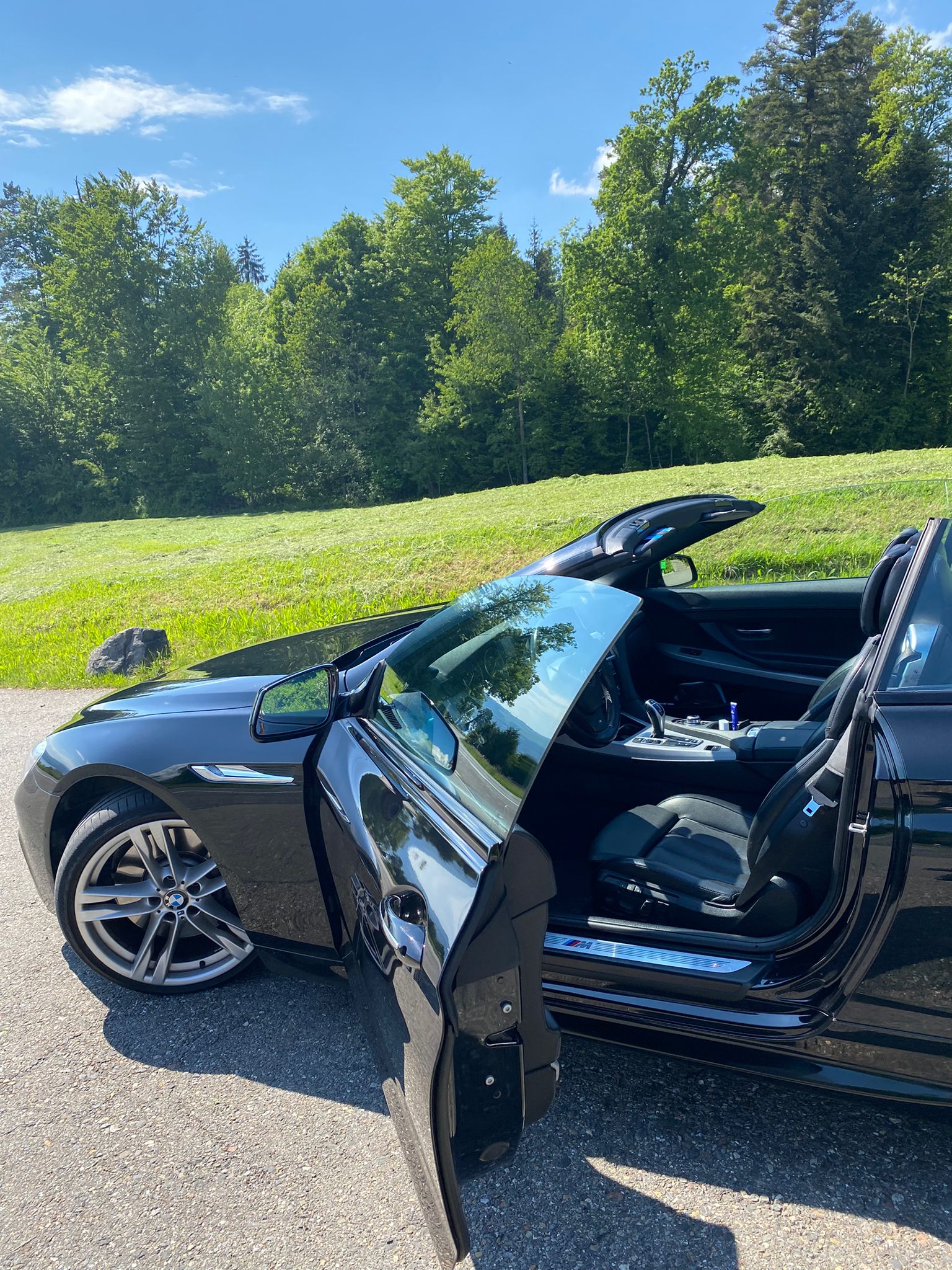 BMW 650i Cabrio-image-9