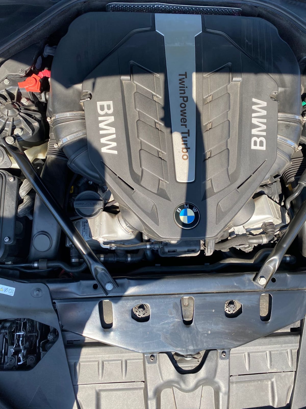 BMW 650i Cabrio-image-14