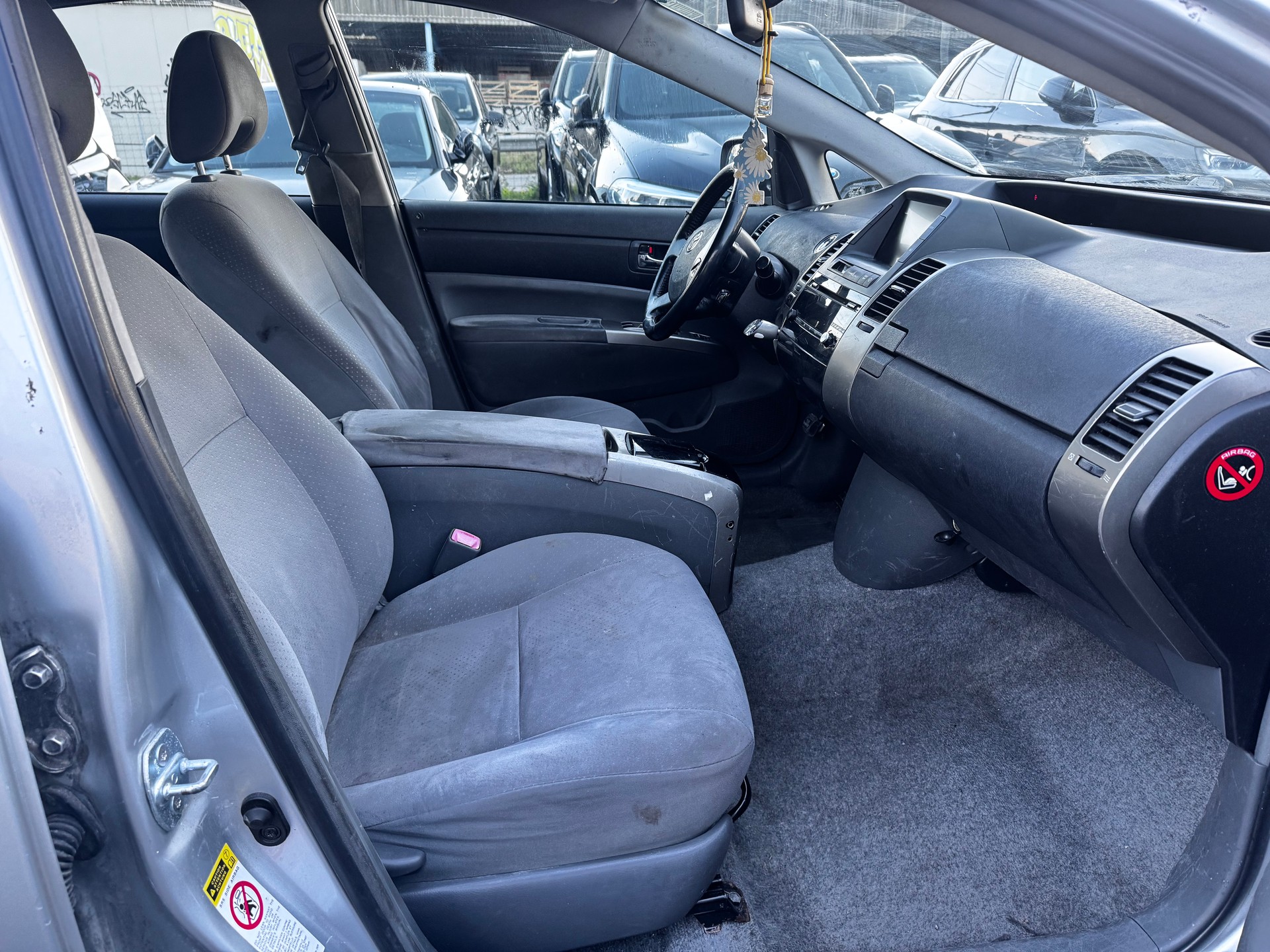 TOYOTA Prius 1.5 16V Hybrid-image-6