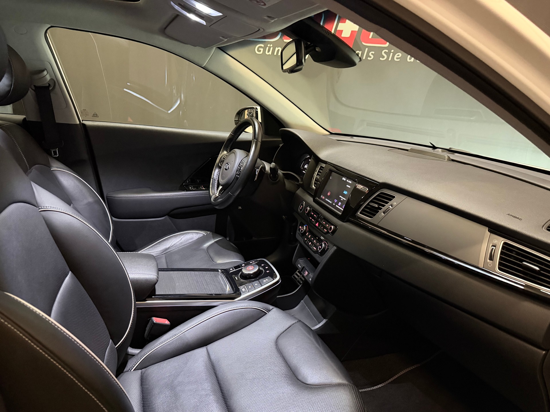 KIA Niro EV 64,8 kWh Style-image-18
