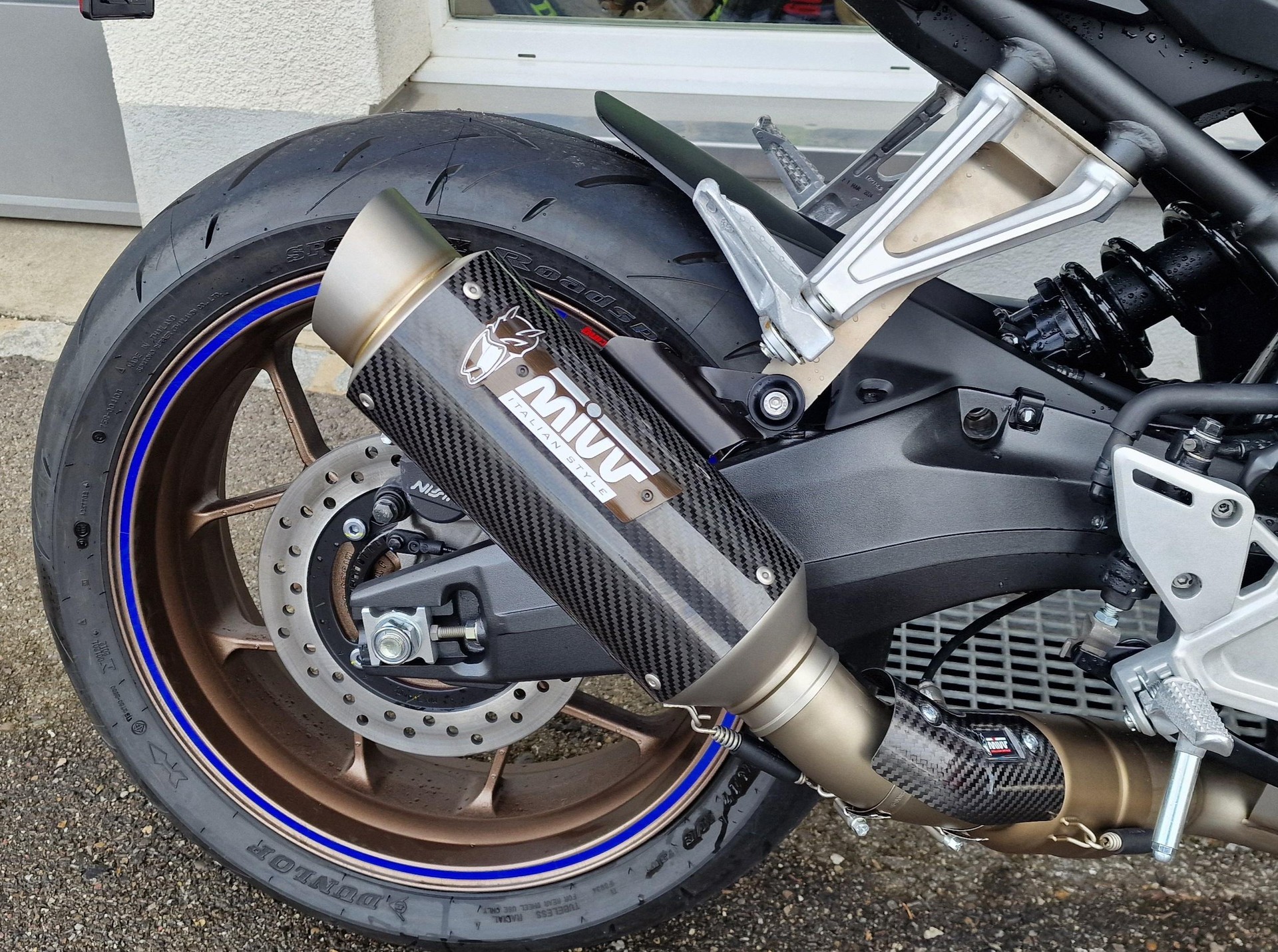 HONDA CB 650 R E-Clutch-image-1