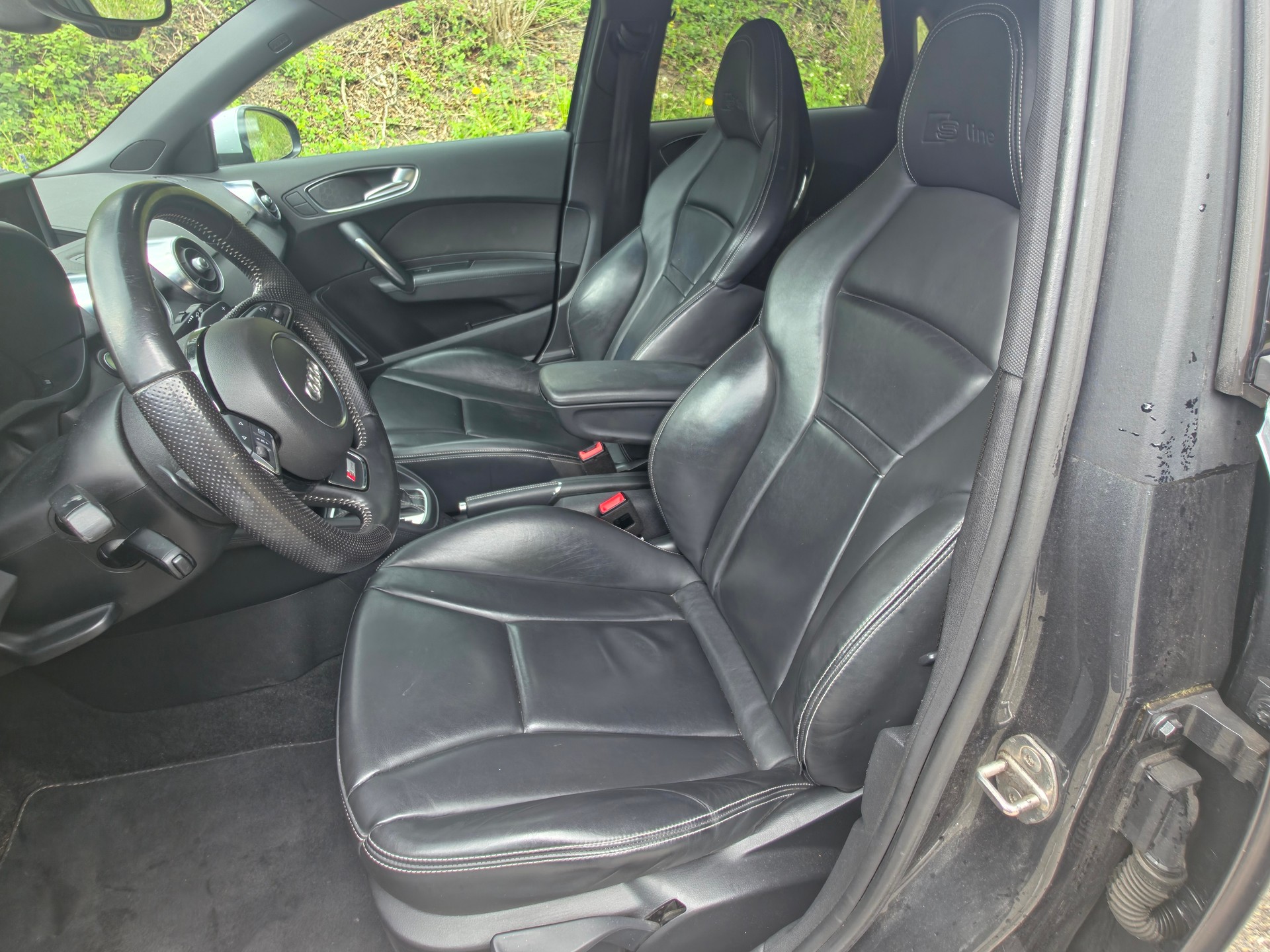 AUDI A1 Sportback Sport 1.4 TFSI Ambition S-tronic-image-9