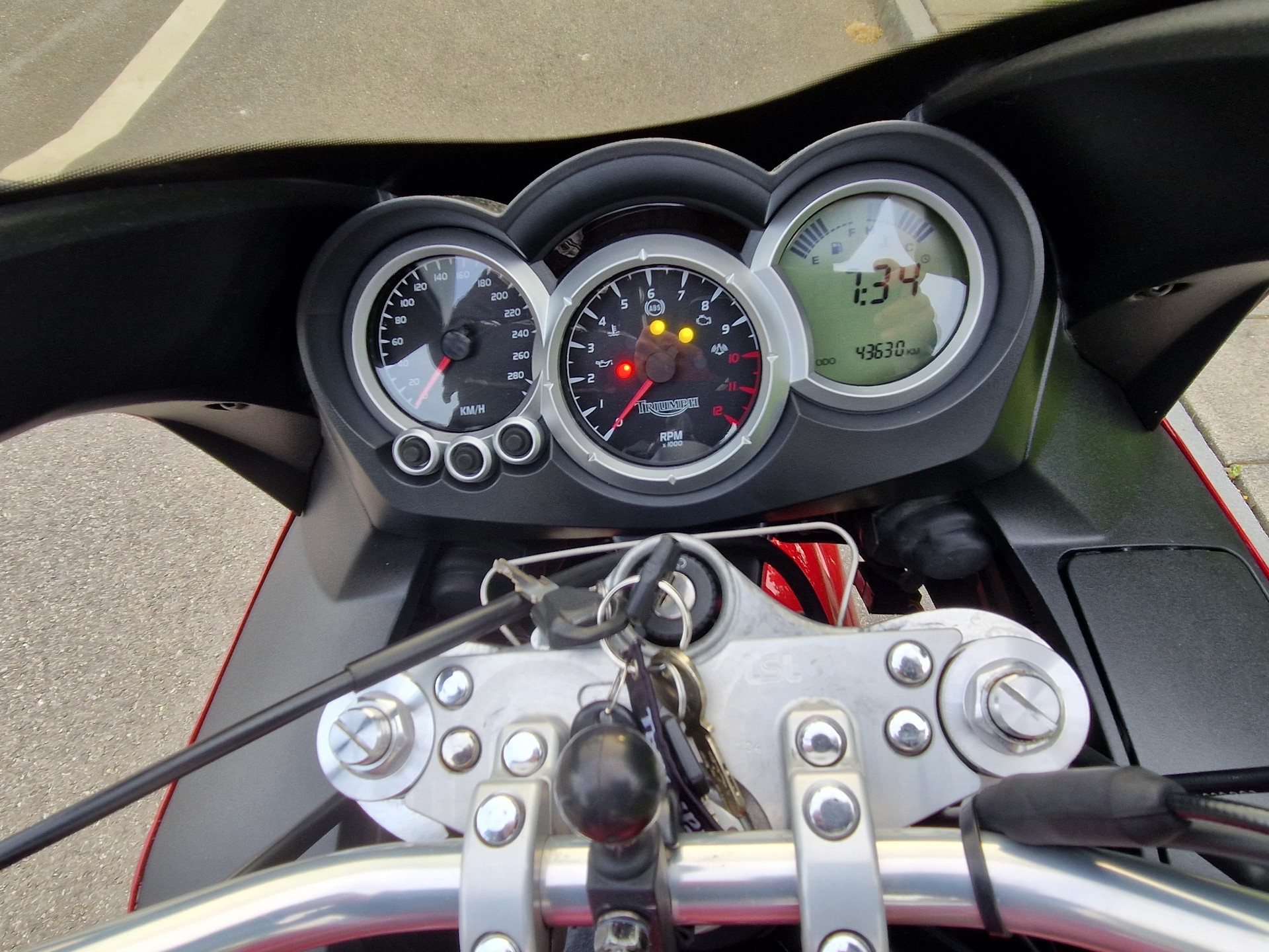 TRIUMPH Sprint ST ABS 1050-image-2