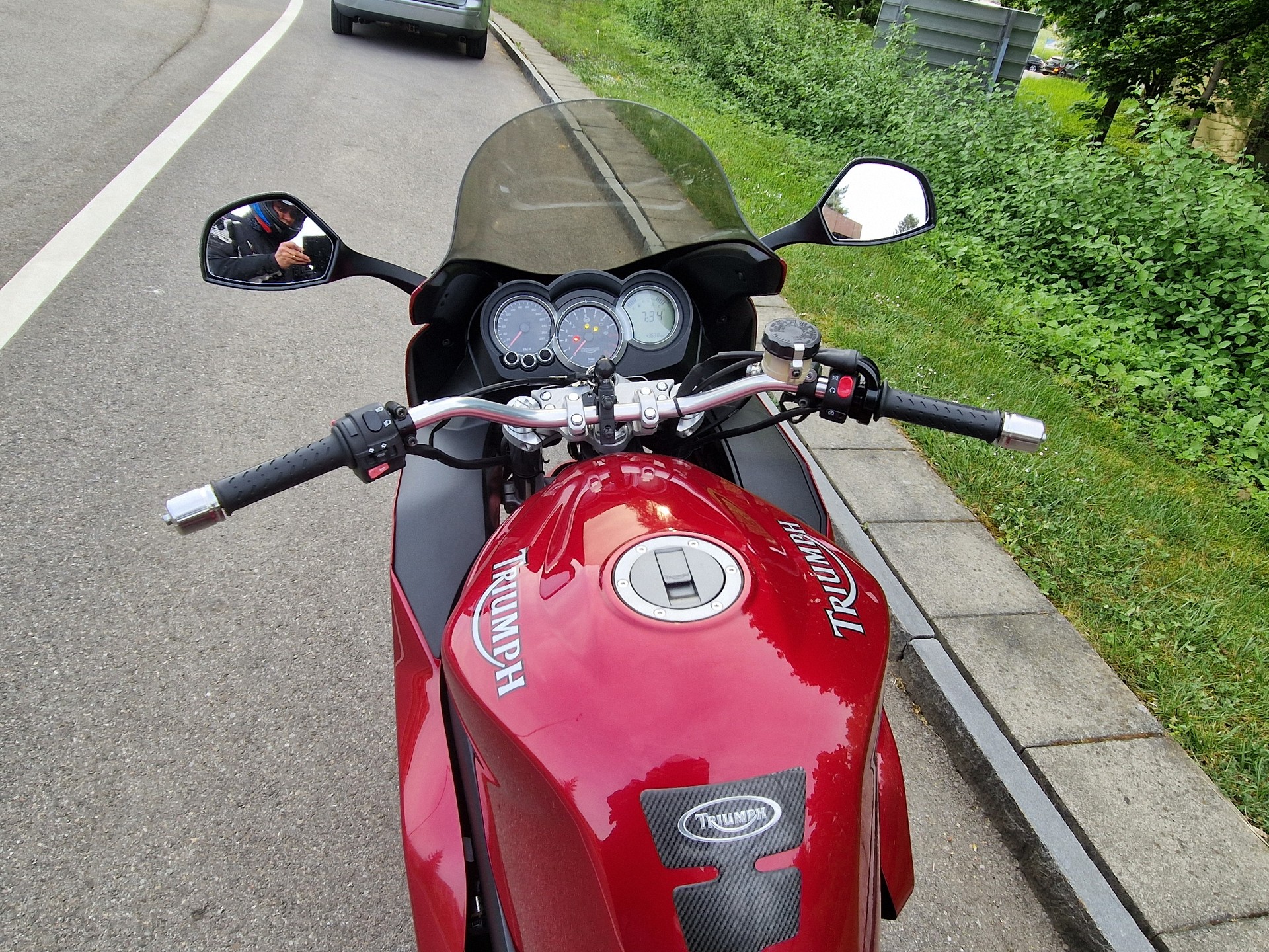 TRIUMPH Sprint ST ABS 1050-image-3