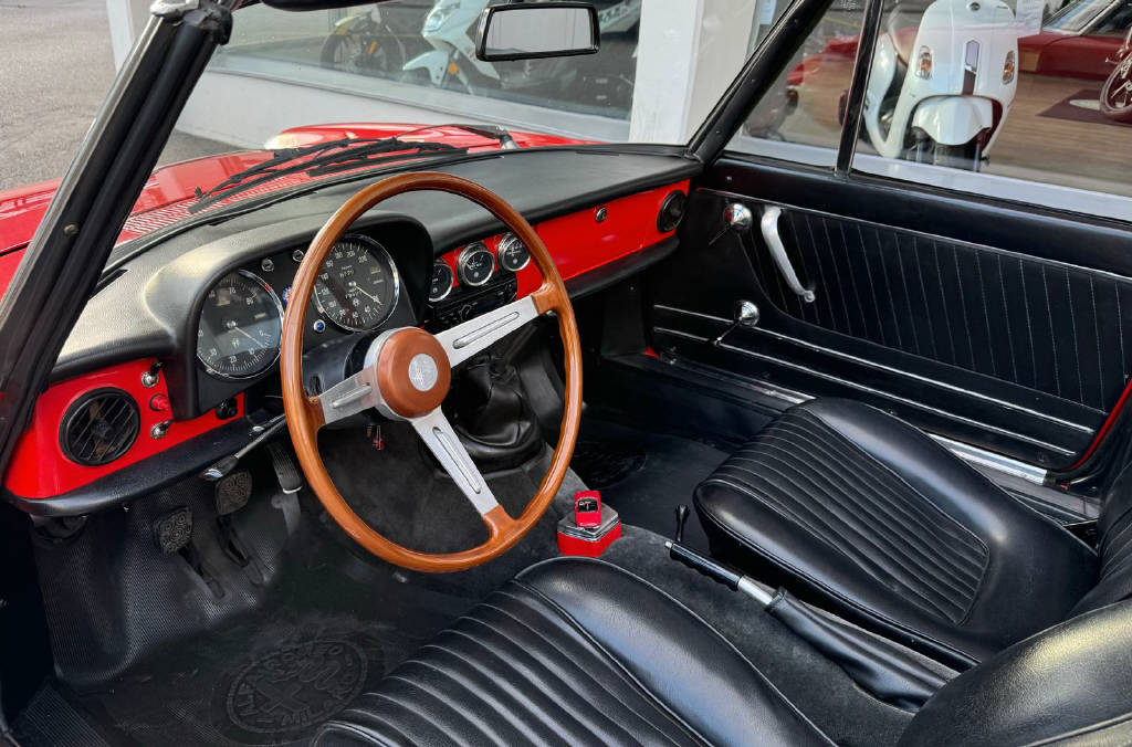 ALFA ROMEO Spider Duetto 1300 Junior-image-8