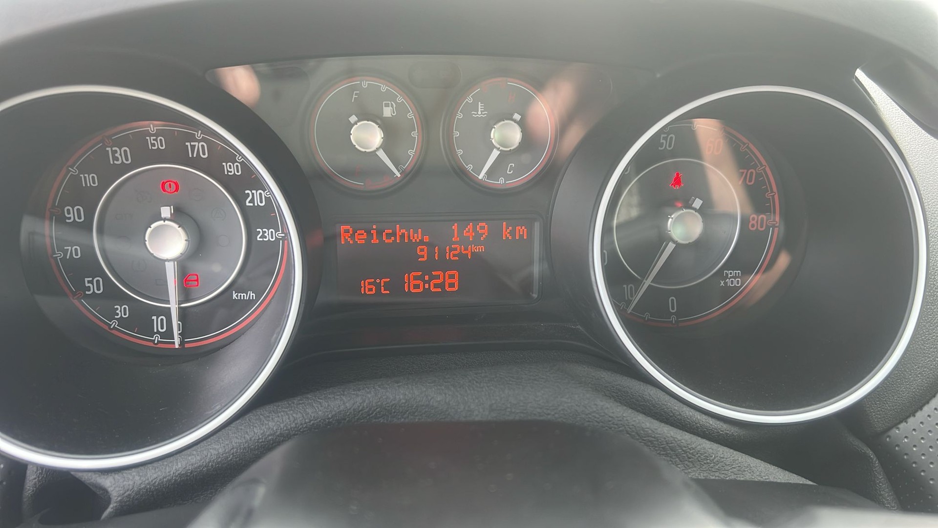 FIAT Punto Evo 1.4 16V Turbo Sport-image-10