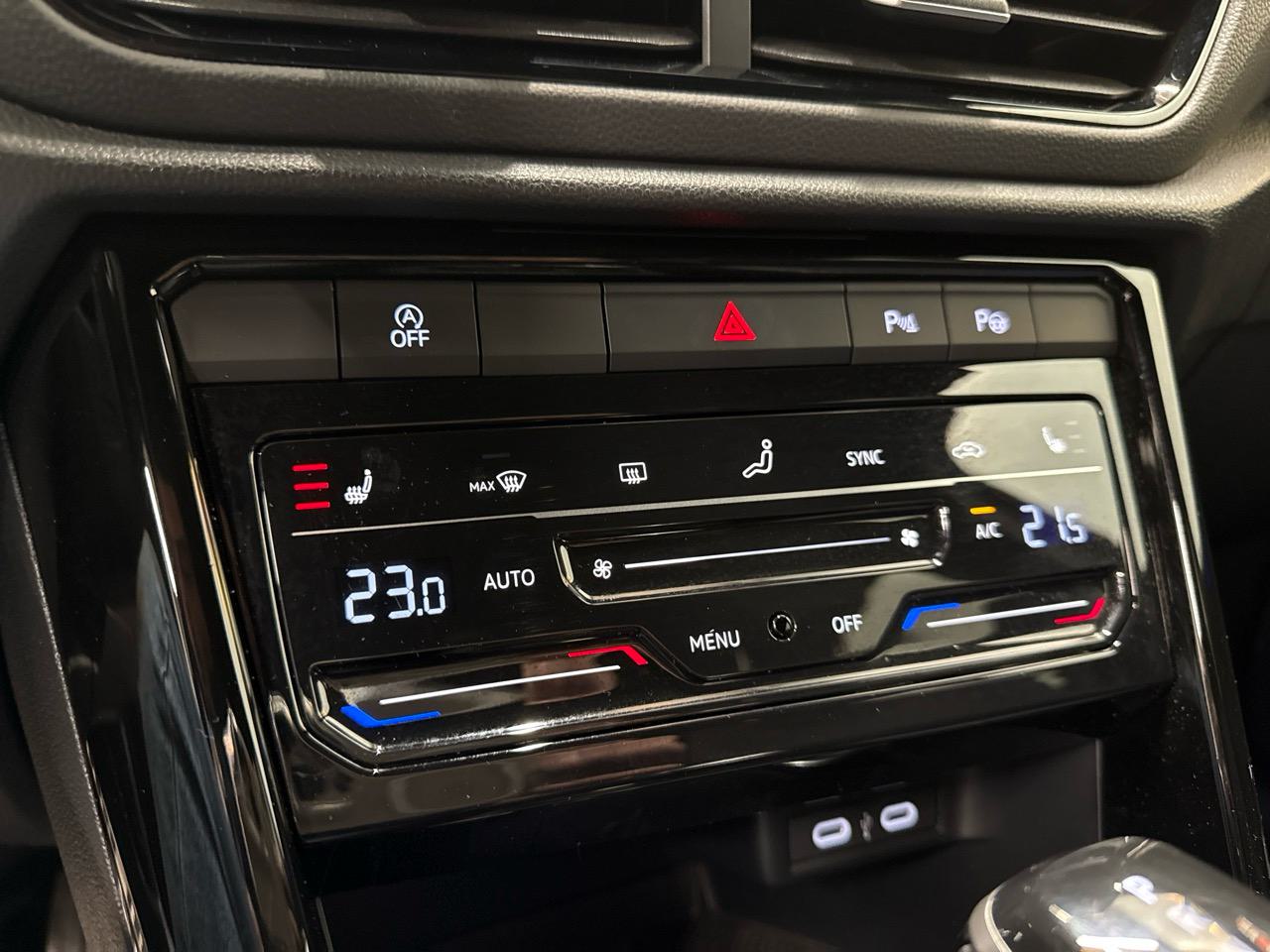 VW T-Roc 2.0 TSI R DSG 4Motion-image-9