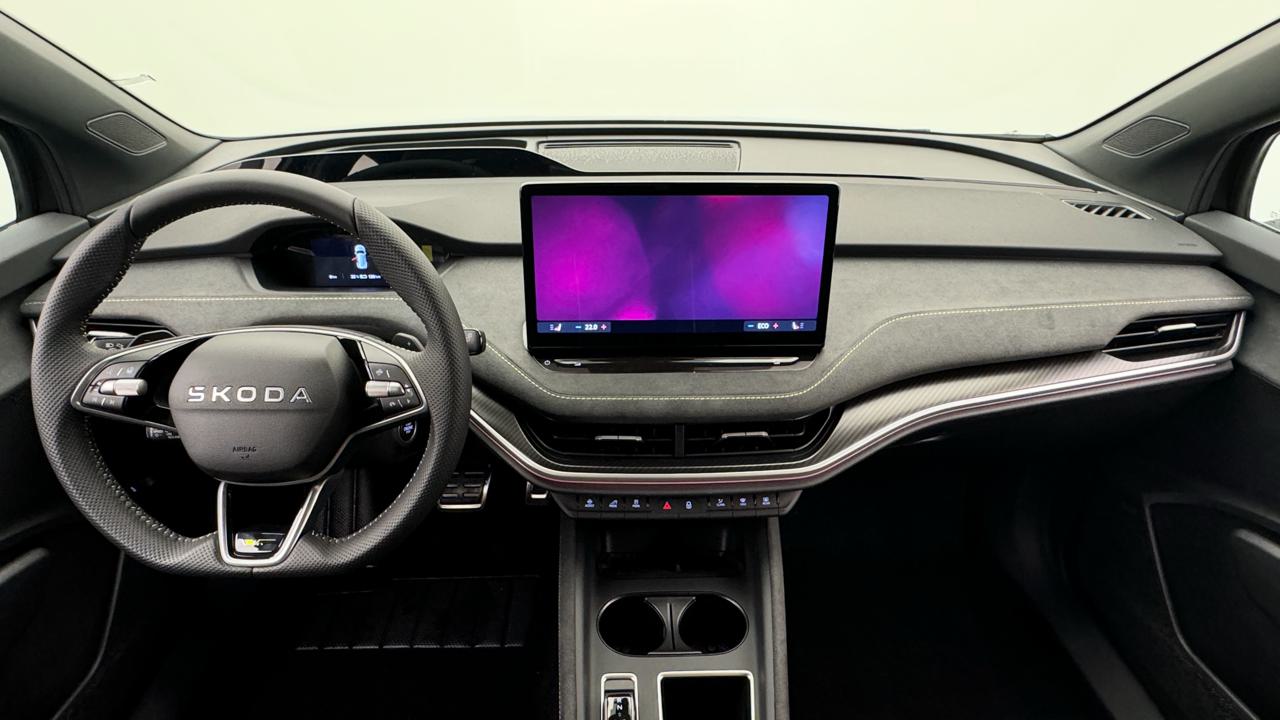 SKODA Enyaq 4x4 RS-image-5