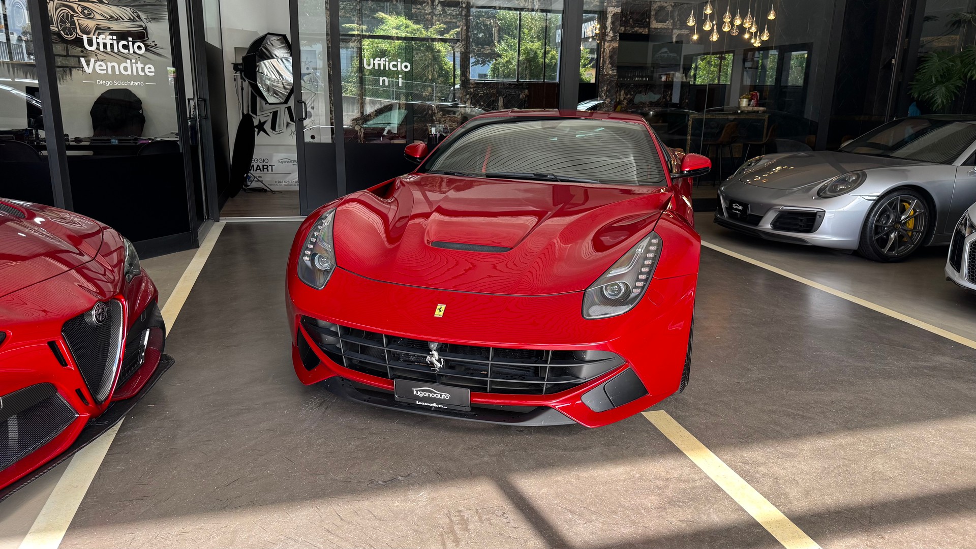 FERRARI F12 Berlinetta-image-1