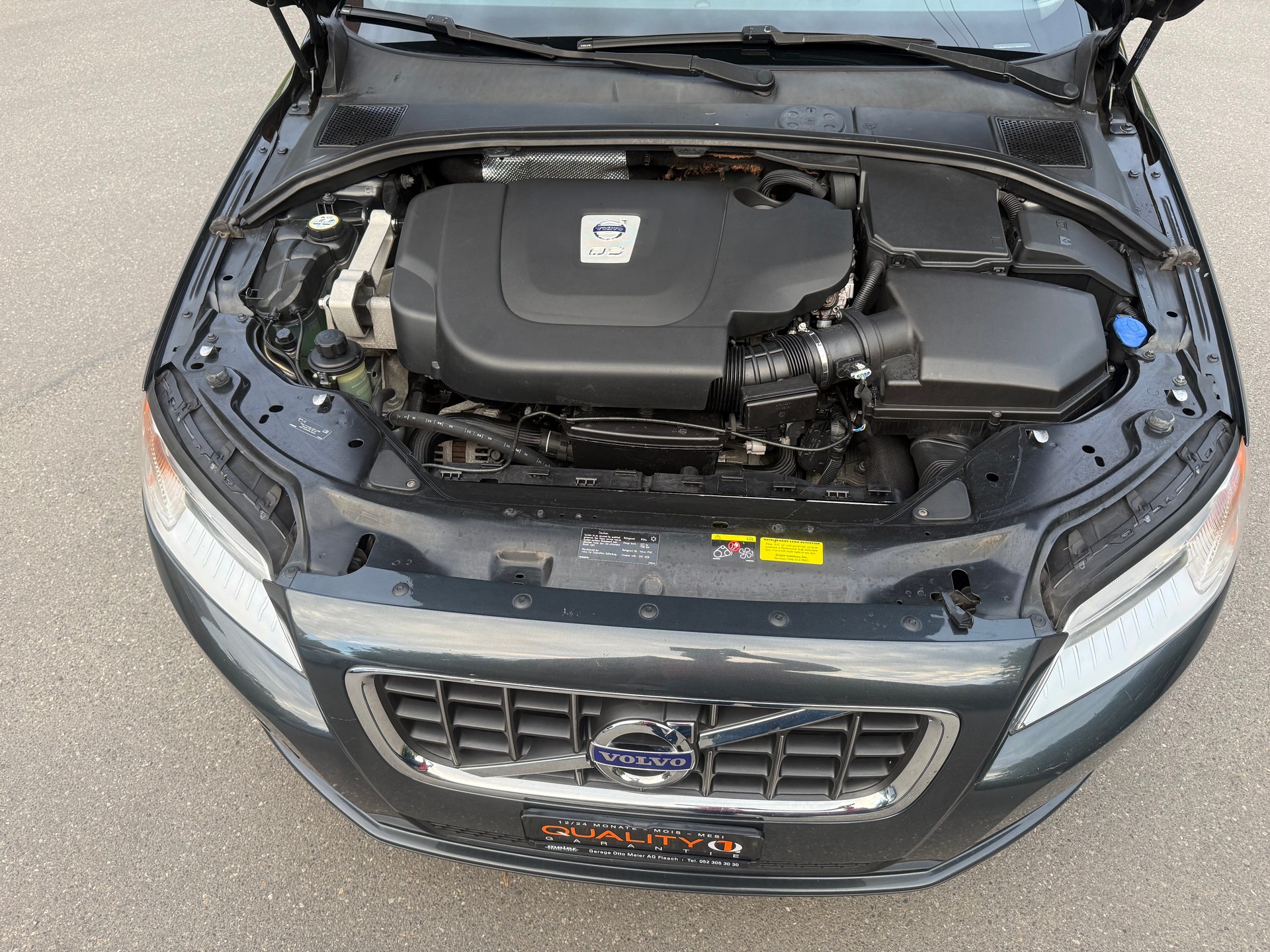 VOLVO V70 2.4D Momentum Geartronic-image-26