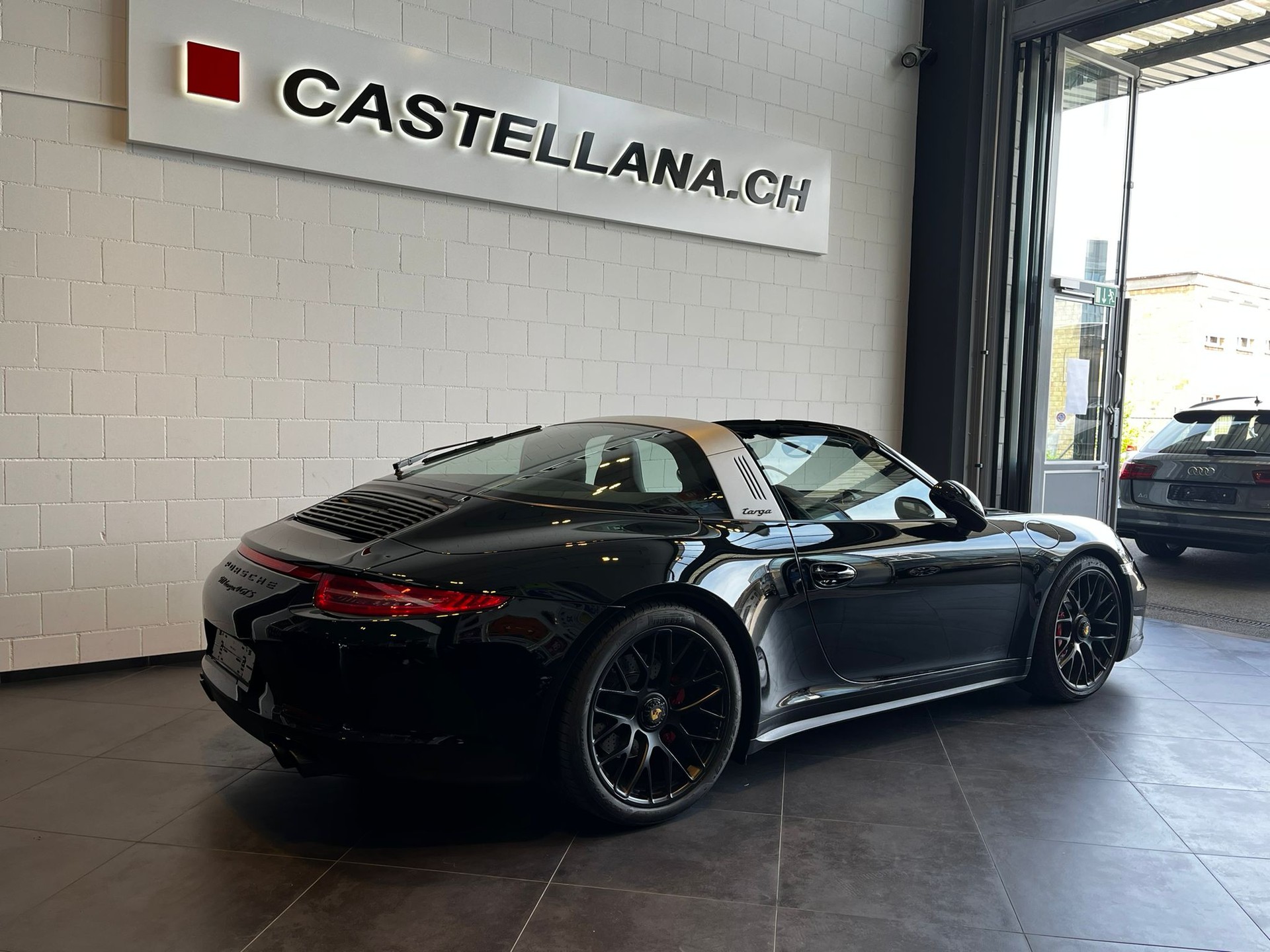 PORSCHE 911 Targa 4 GTS PDK-image-8