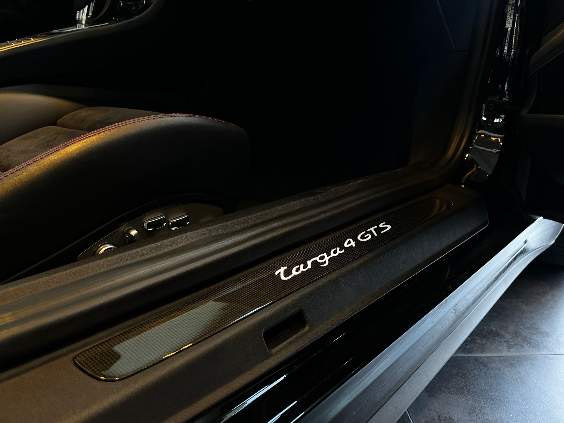 PORSCHE 911 Targa 4 GTS PDK-image-27