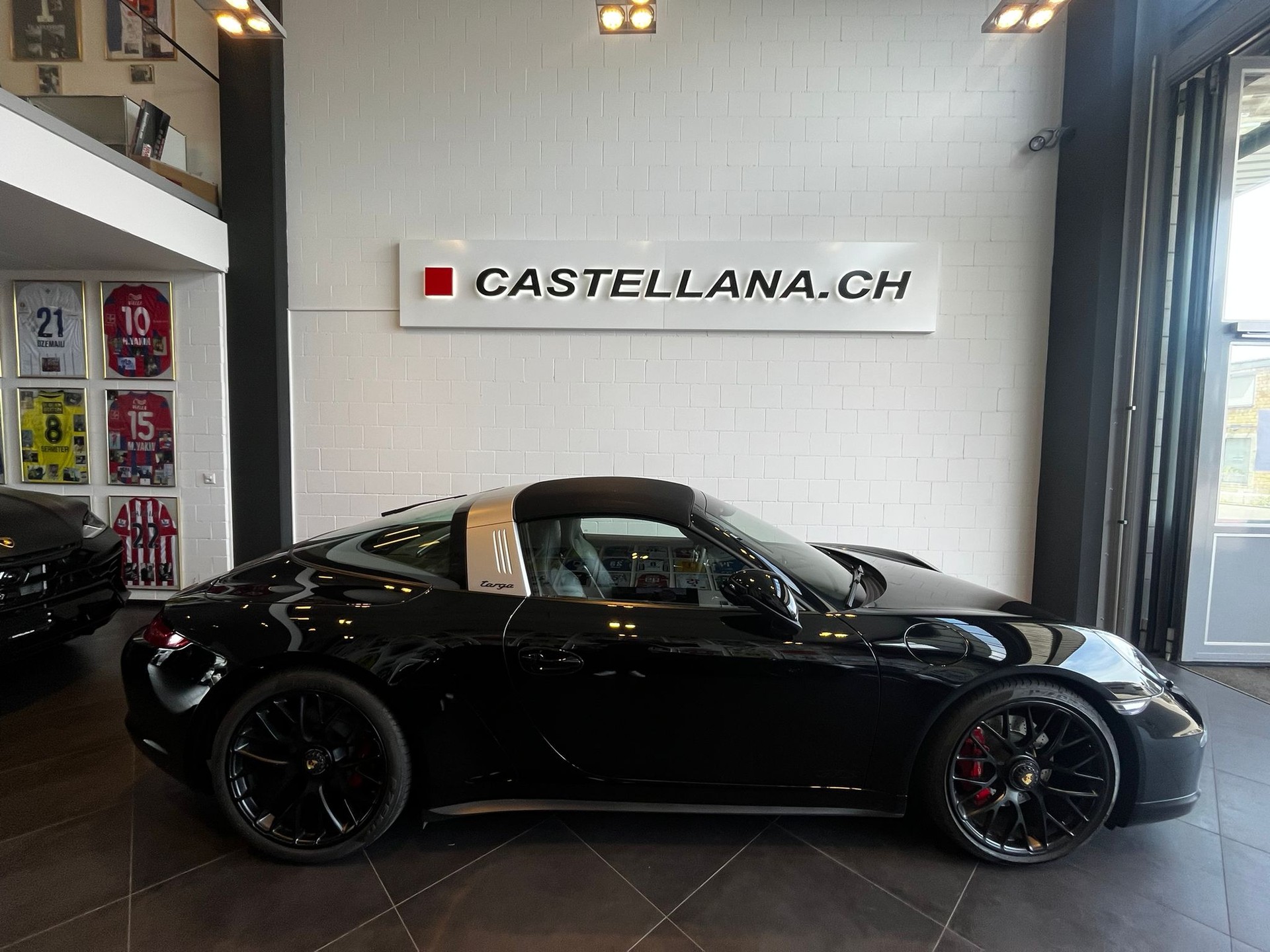 PORSCHE 911 Targa 4 GTS PDK-image-7