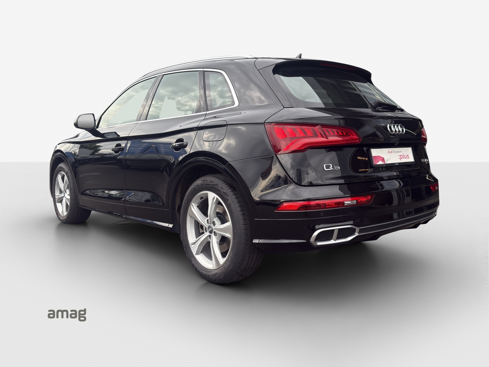 AUDI Q5 55 TFSI e sport quattro-showroom-element-2