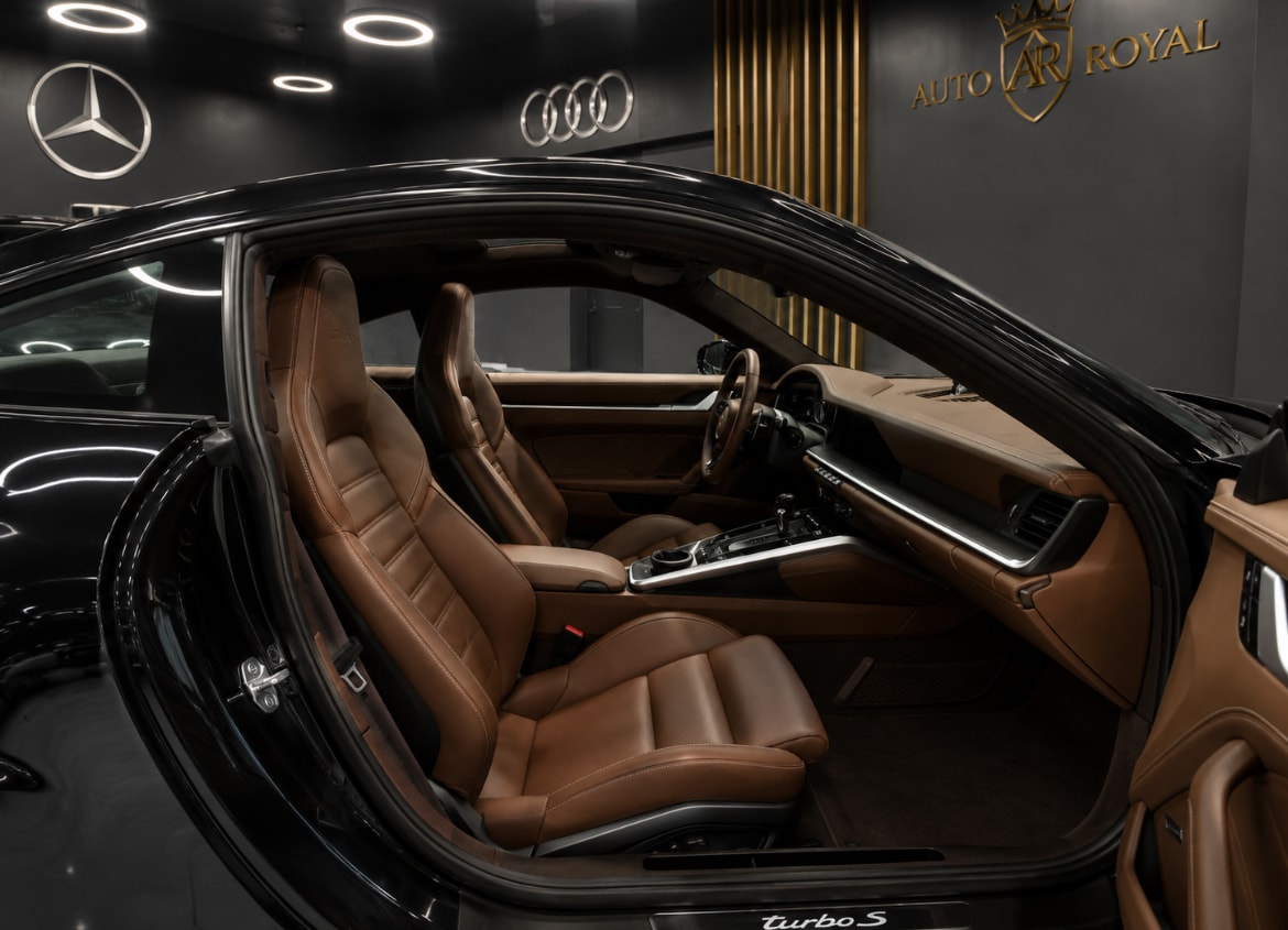 PORSCHE 911 Turbo PDK-image-6