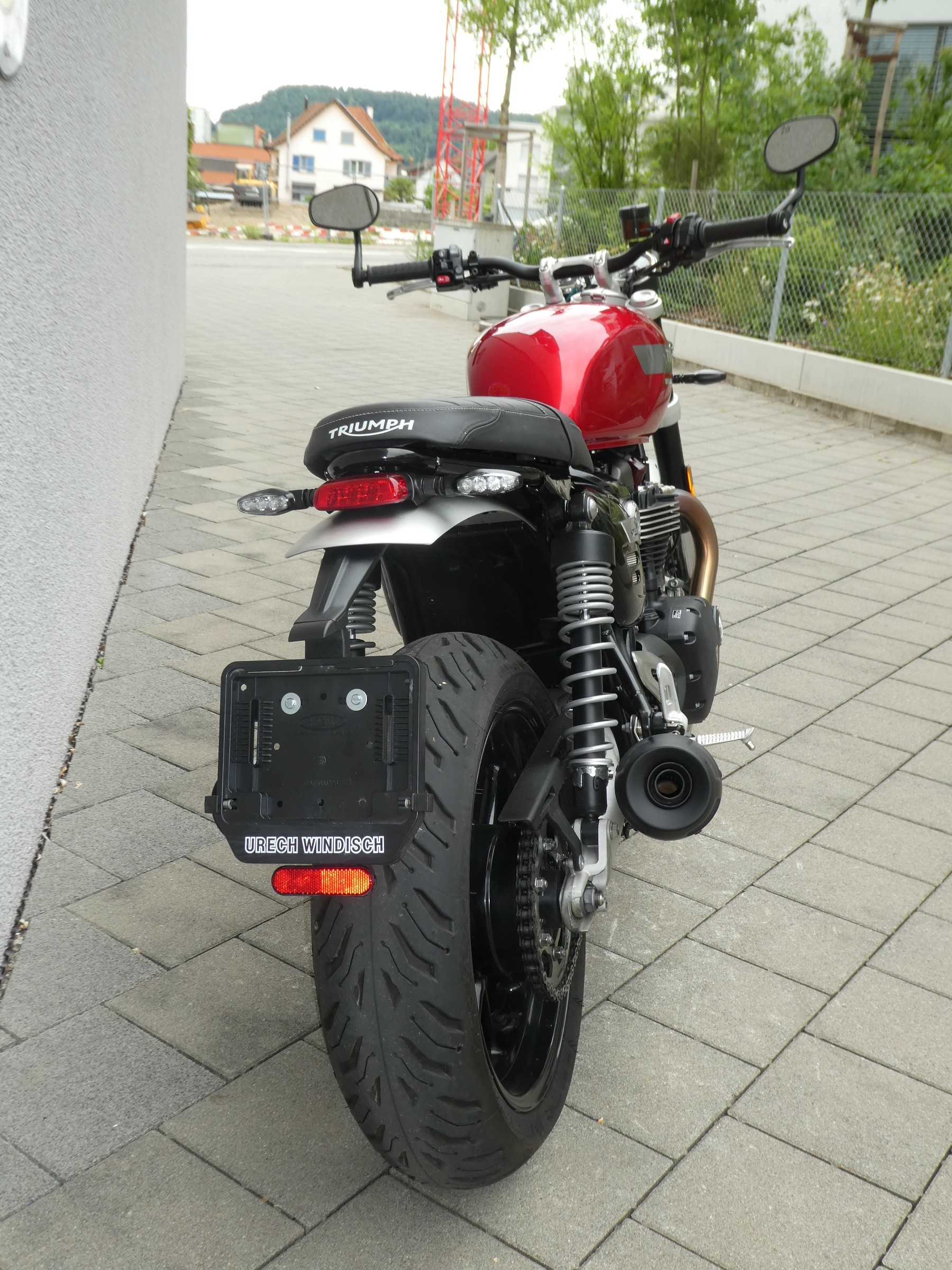TRIUMPH Speed Twin 1200-image-2