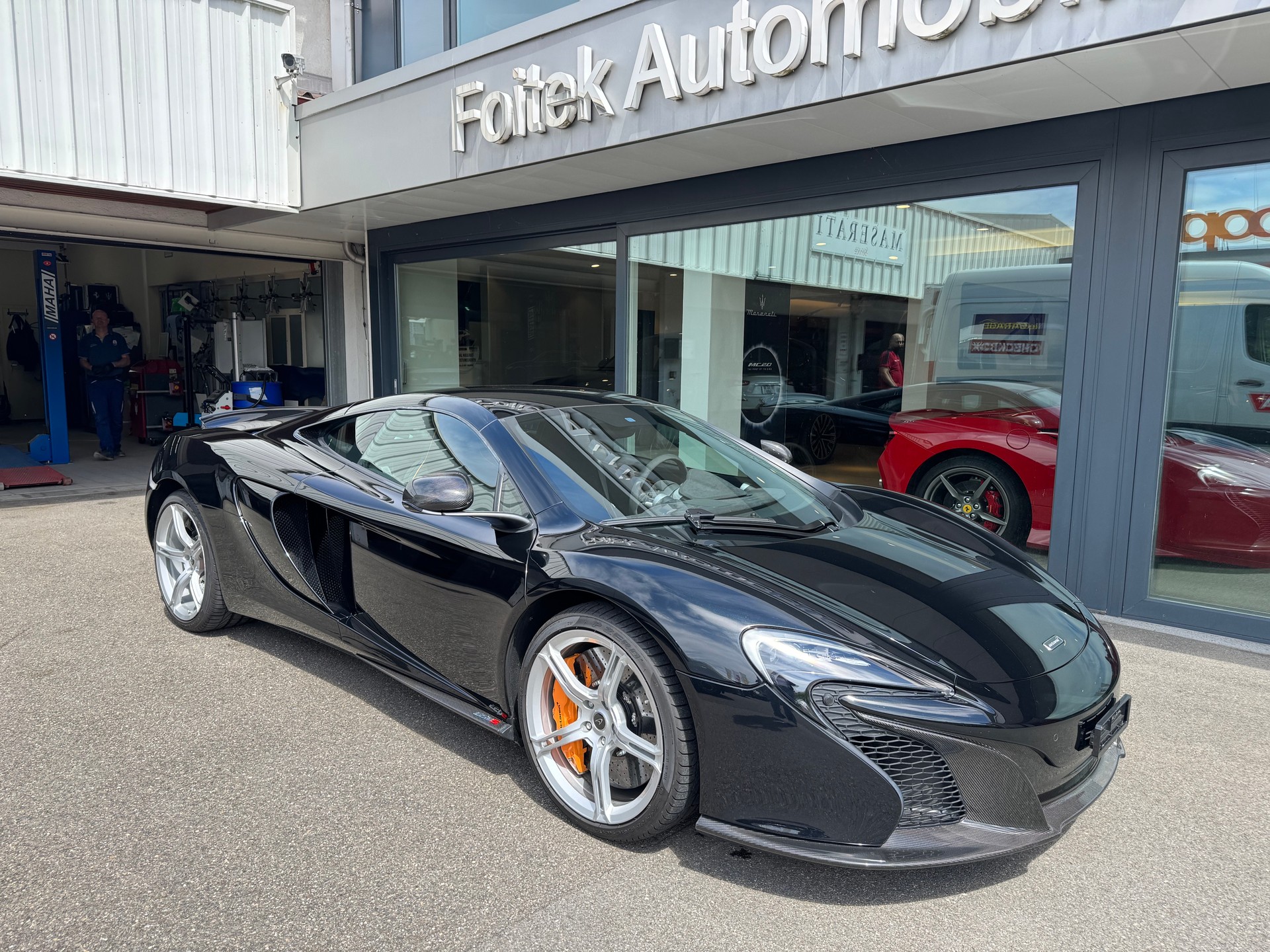 McLAREN 650S Coupé 3.8 V8-showroom-element-3