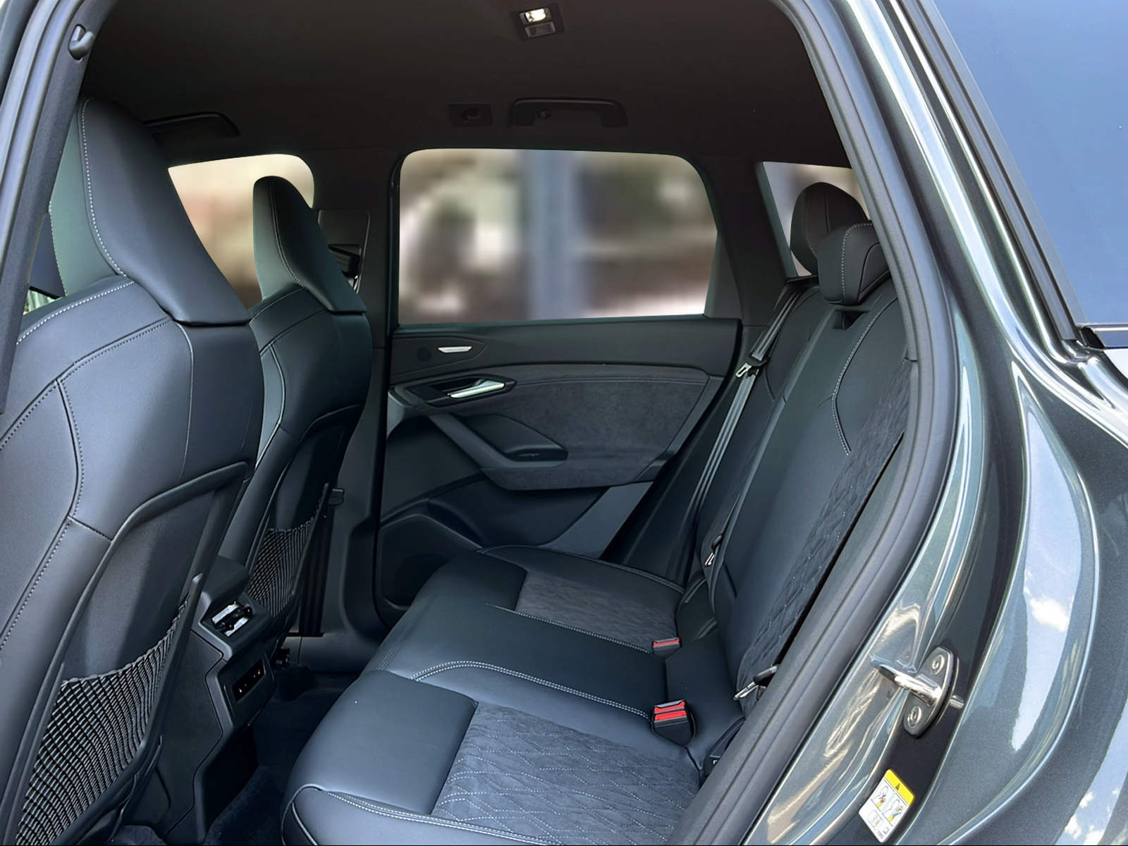 AUDI Q6 e-tron quattro Daytonagrau Perleffekt-image-9
