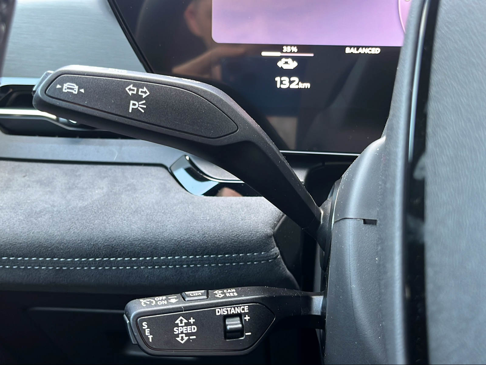 AUDI Q6 e-tron quattro Daytonagrau Perleffekt-image-16