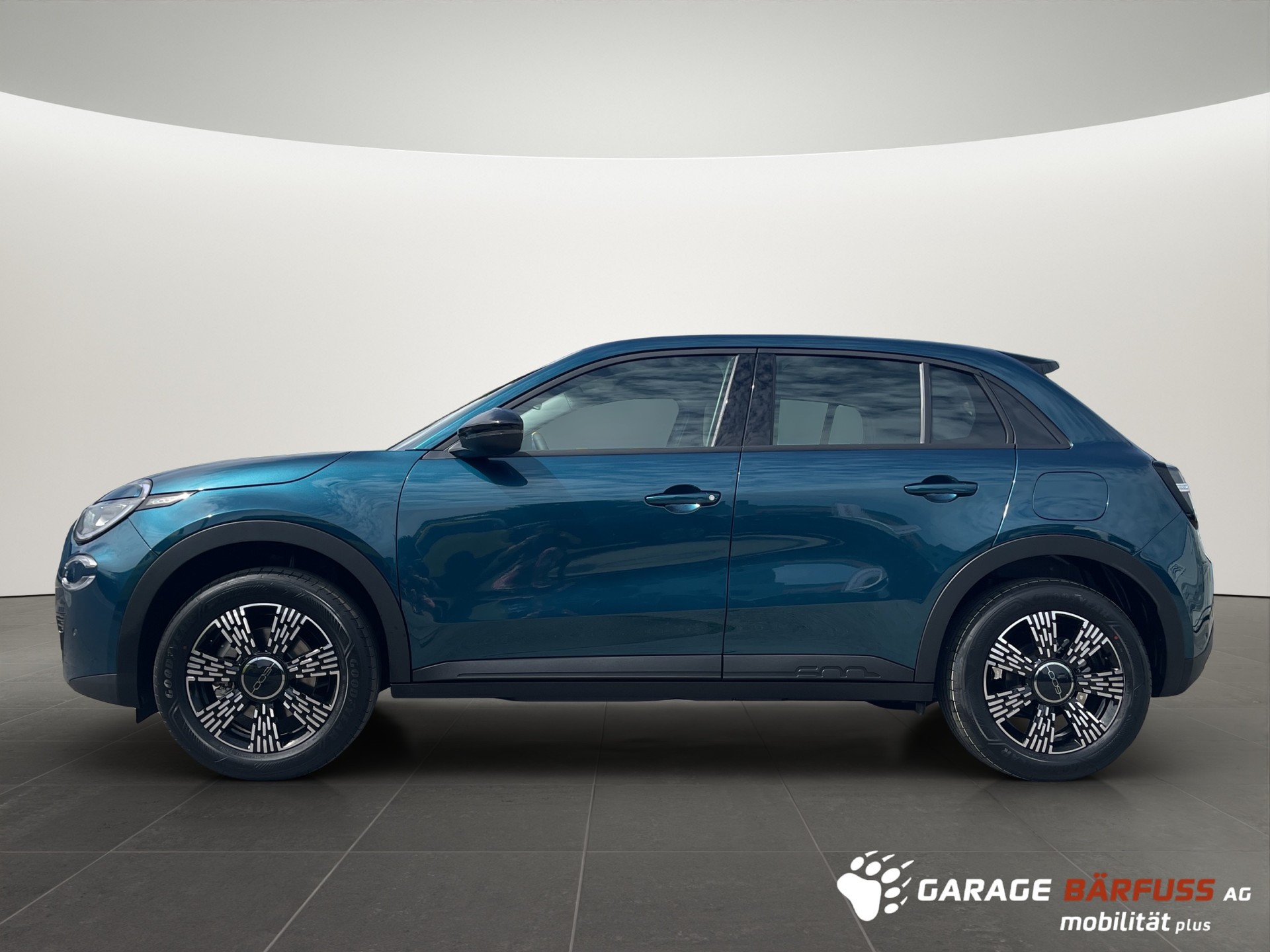 FIAT 600 1.2 Hybrid Icon Swiss Edition-showroom-element-1