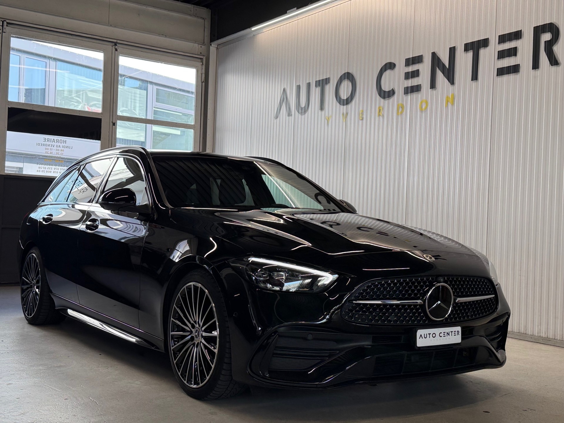MERCEDES-BENZ C 220 d T 4Matic AMG Line-showroom-element-1