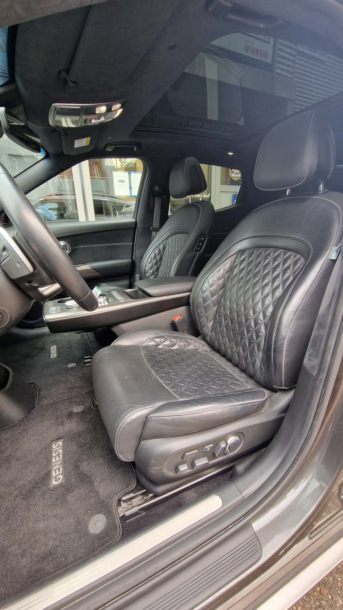 GENESIS GV60 Dual Motor Sport AWD-image-8