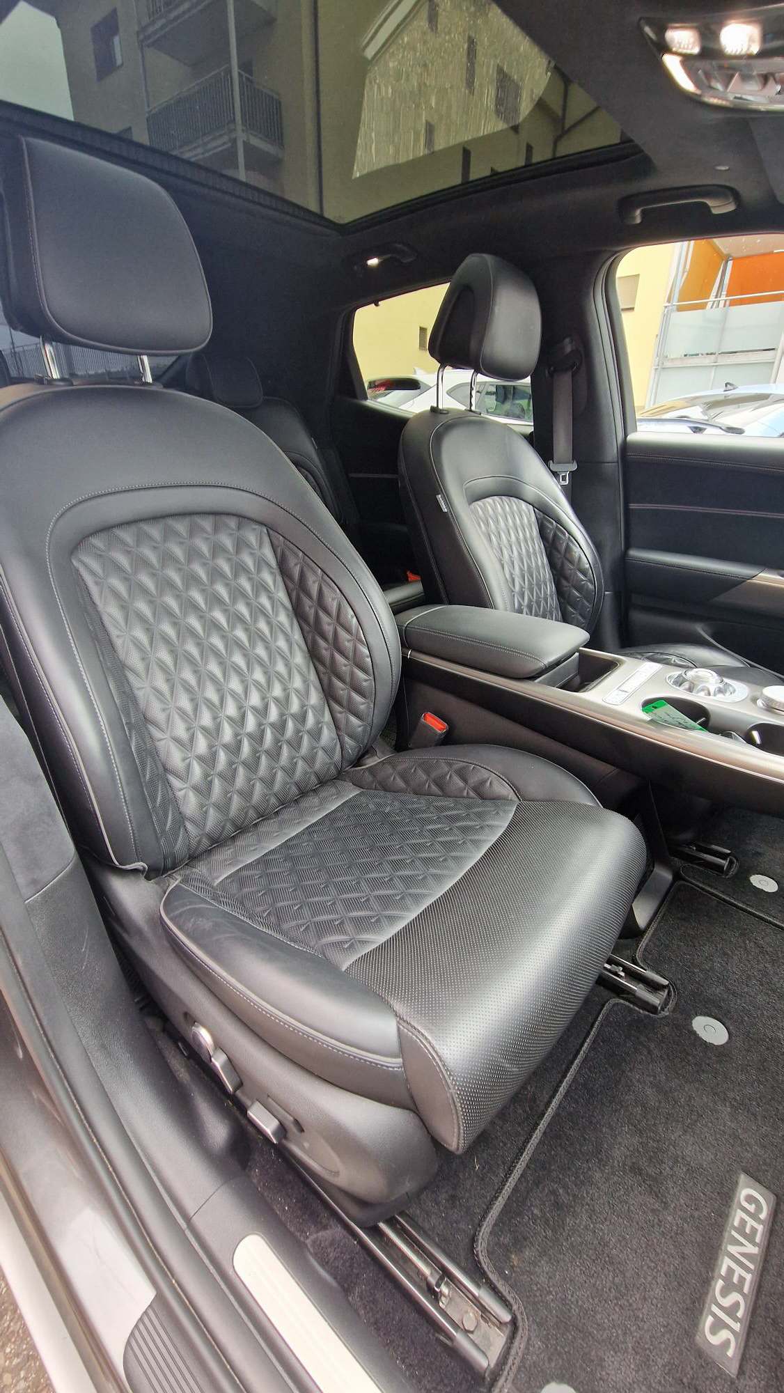 GENESIS GV60 Dual Motor Sport AWD-image-14