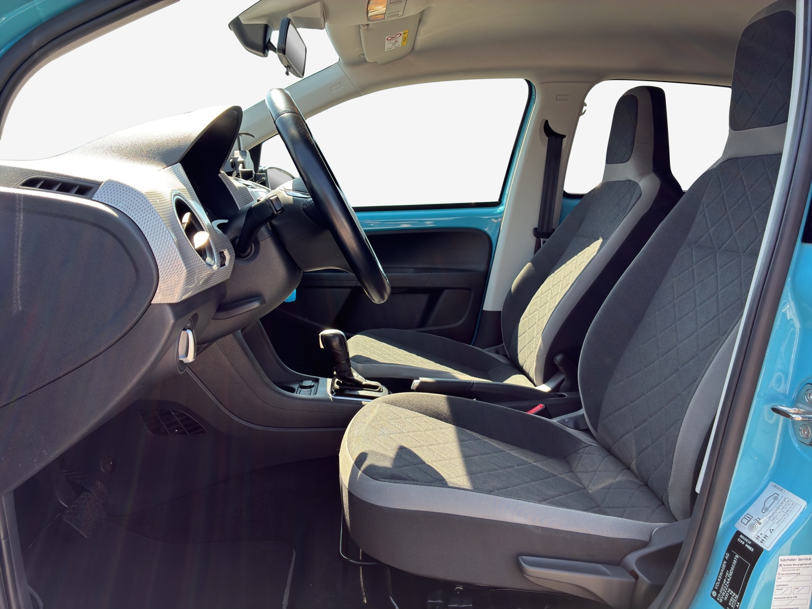 VW e-Up-image-8