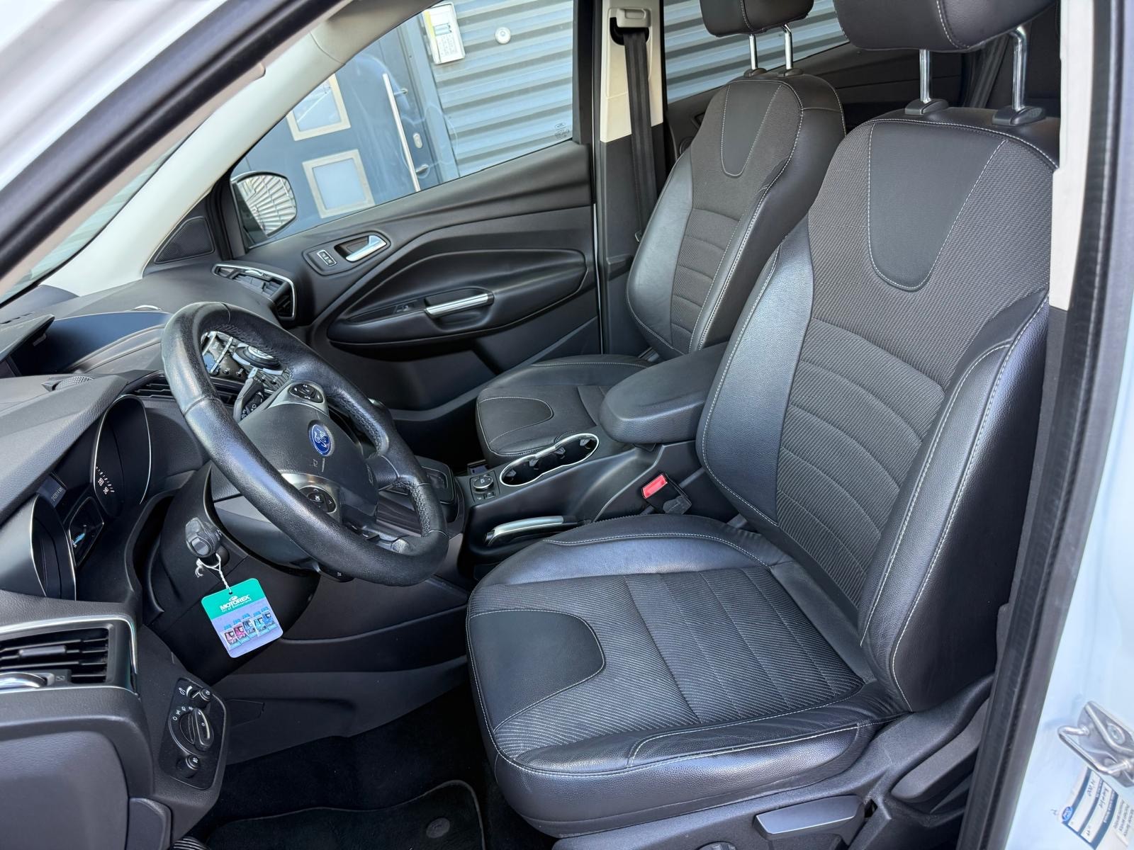FORD Kuga 2.0 TDCi Titanium S 4WD PowerShift-image-8