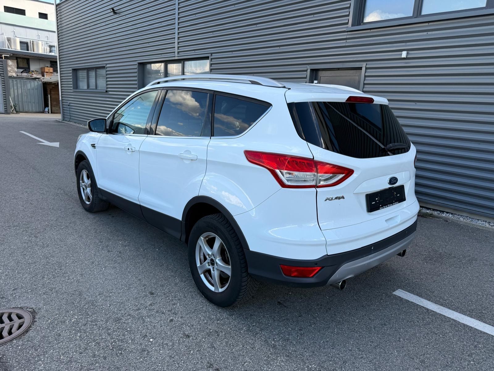 FORD Kuga 2.0 TDCi Titanium S 4WD PowerShift-image-3