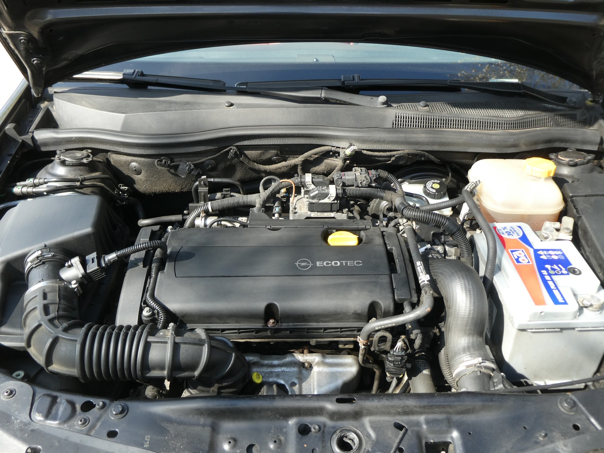OPEL Astra TT 1.6i 16V Turbo Cosmo-image-11