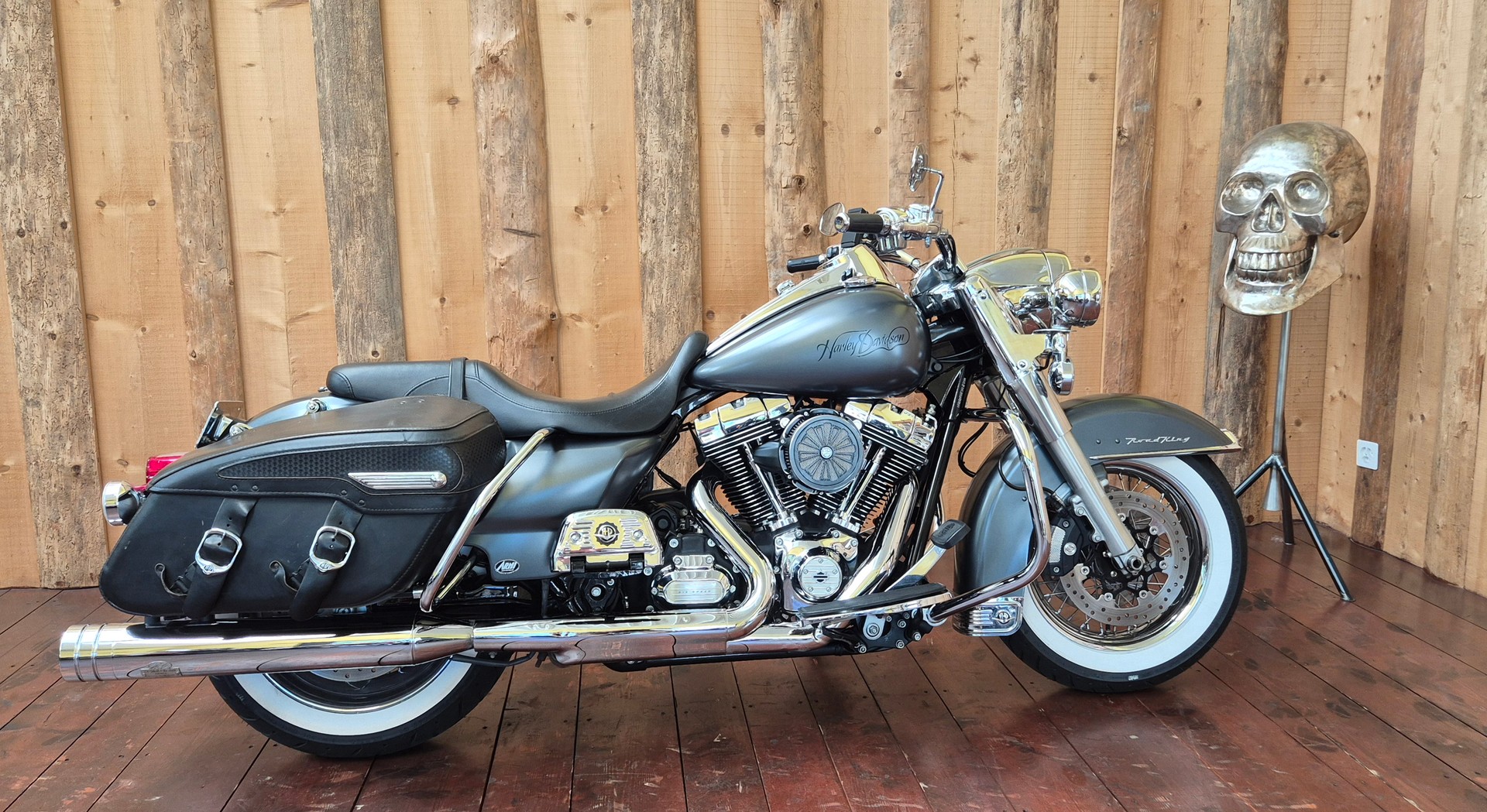 HARLEY-DAVIDSON FLHRC Road King Classic 103 ABS-image-14